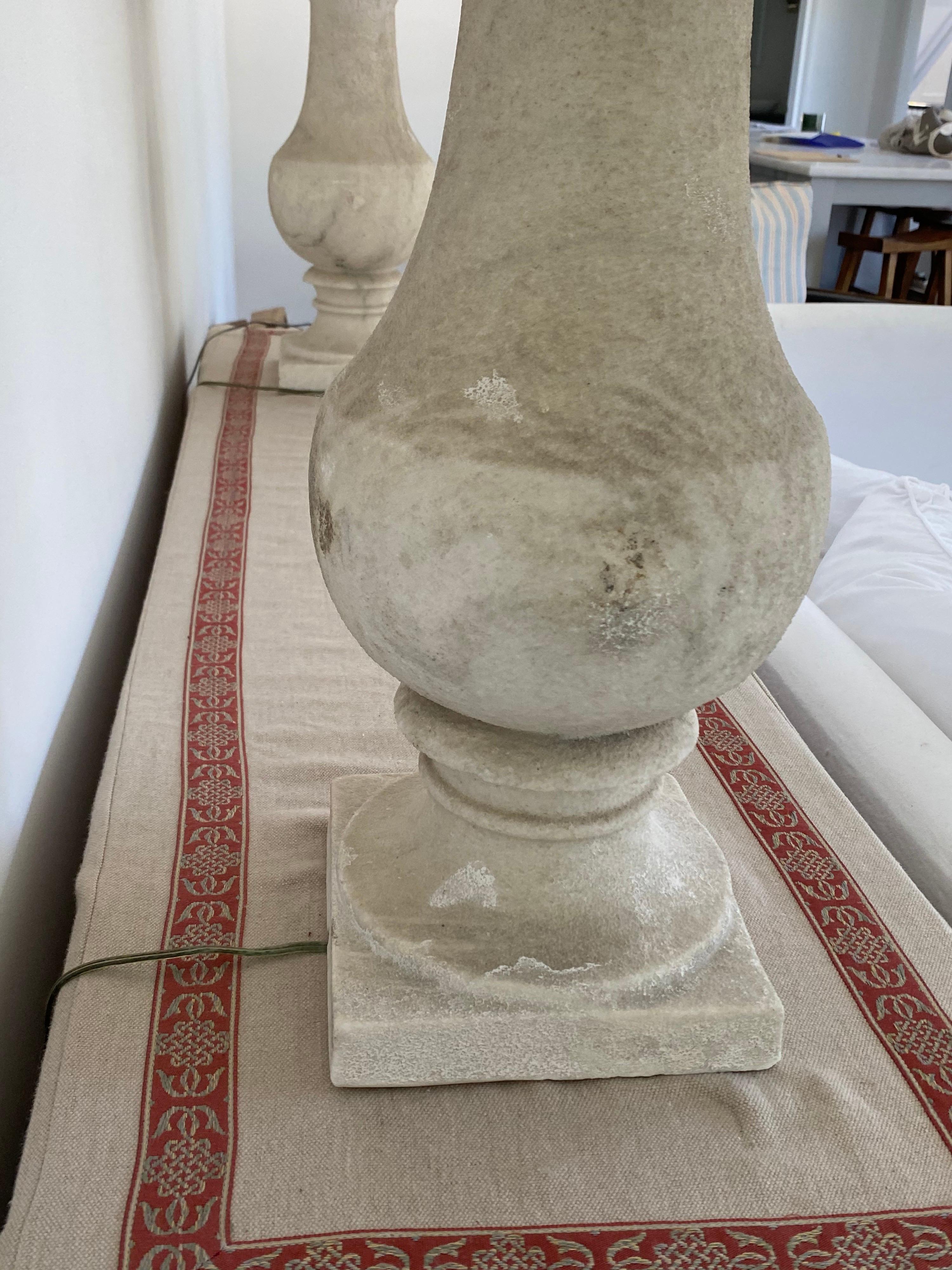 Paire de lampes en pierre, XXe siècle en vente 1