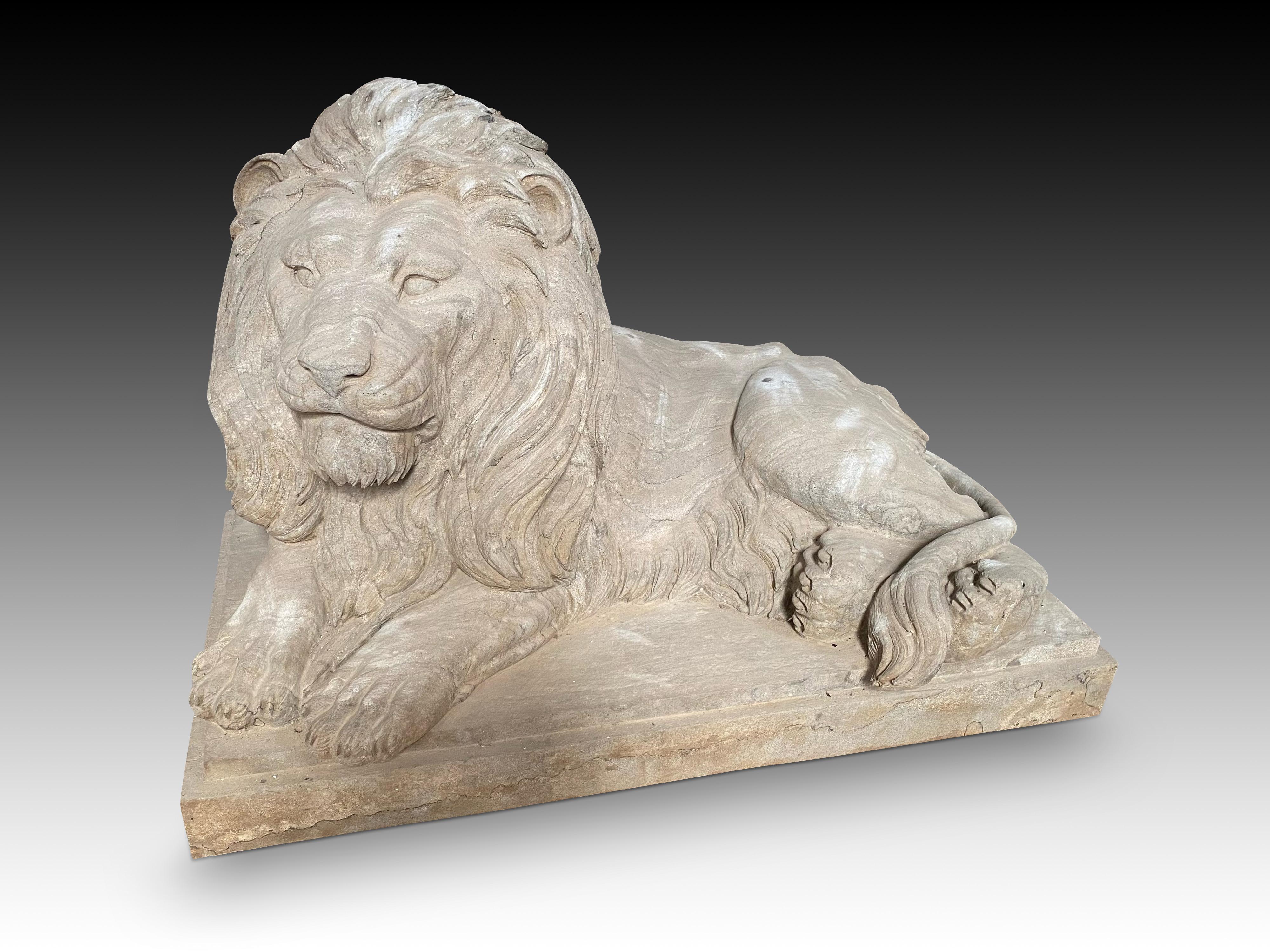 Europeo Coppia di sculture in pietra. 