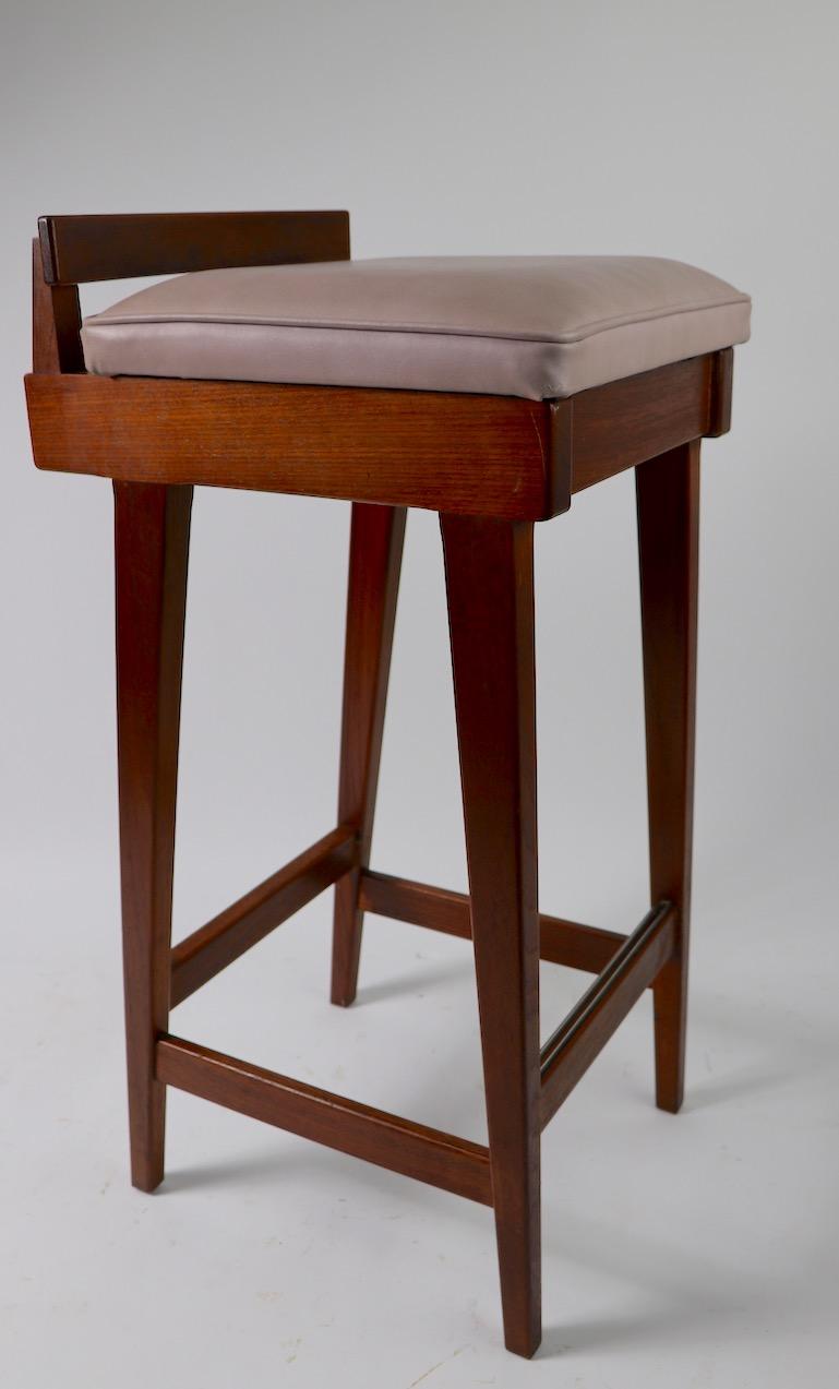 Pair of Stools by Erik Buch for Dyrlund In Good Condition In New York, NY