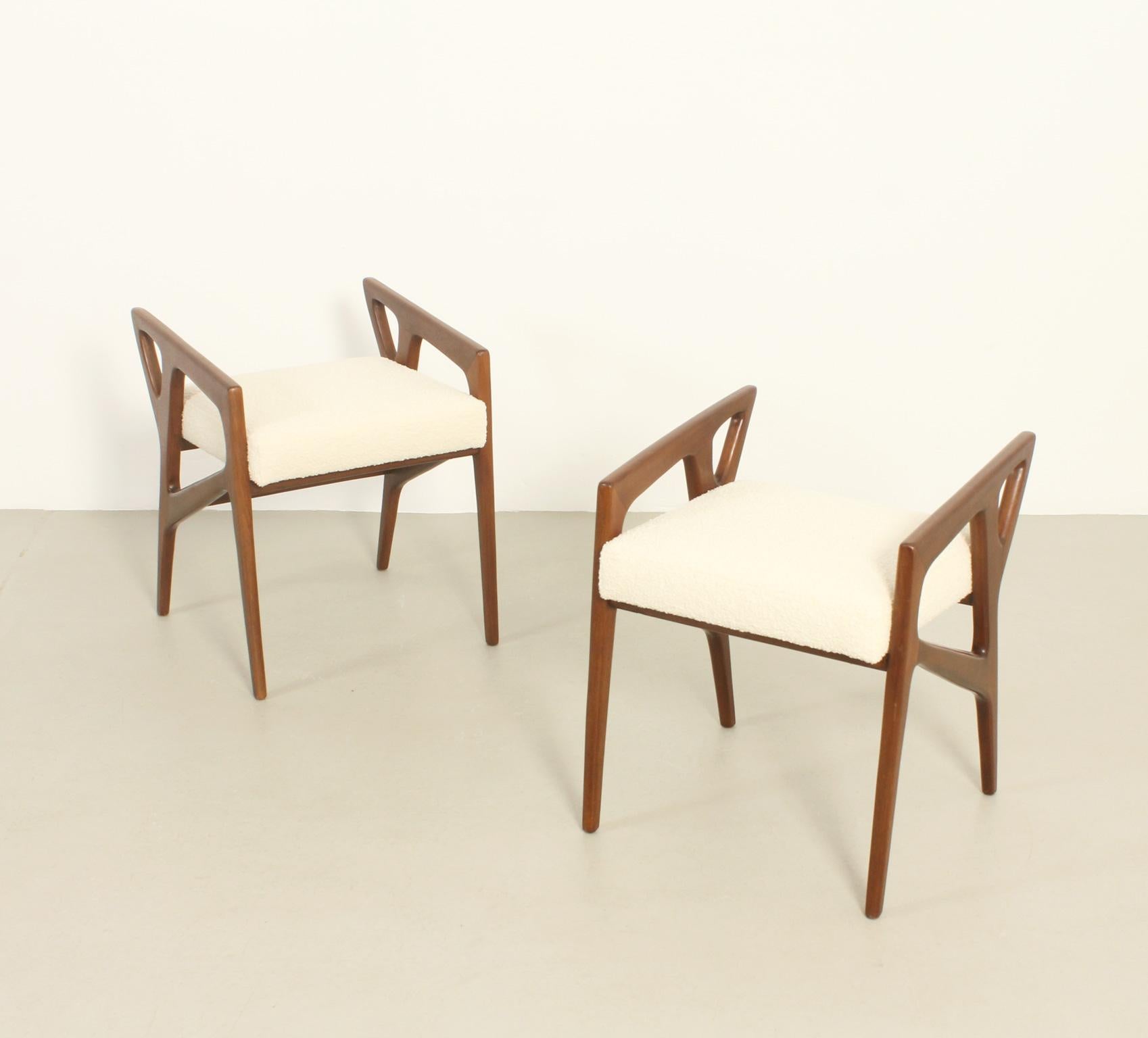 Pair of Stools by Gio Ponti for Cassina, Italy, 1953 In Good Condition For Sale In Barcelona, ES