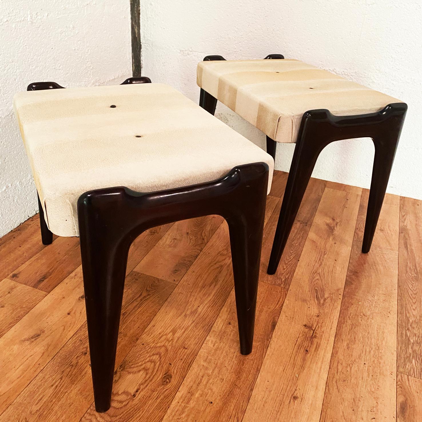 Pair of stools by Ico Parisi for Cantù Italy For Sale 1