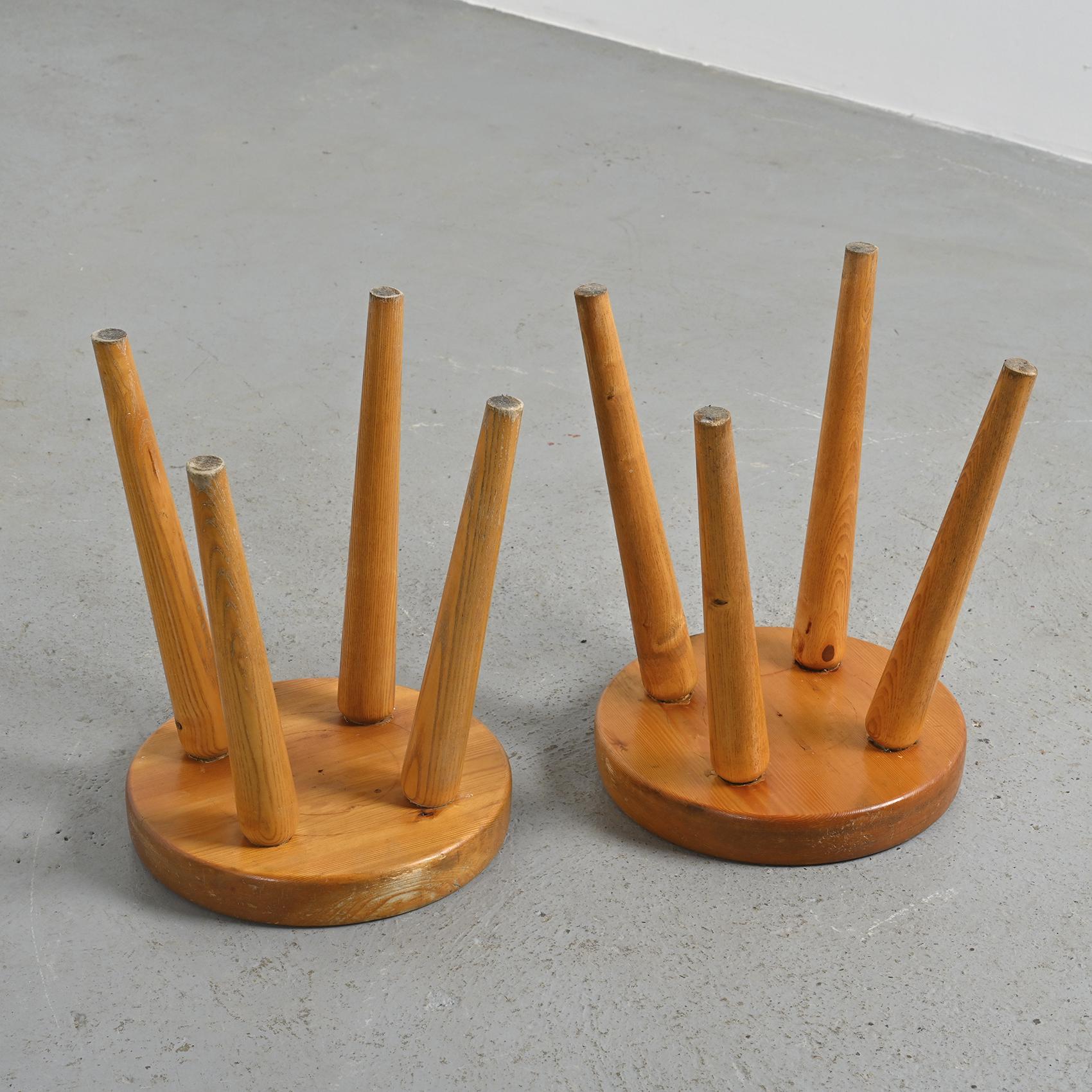 Pine Pair of Stools by René Martin, Méribel circa 1965 For Sale
