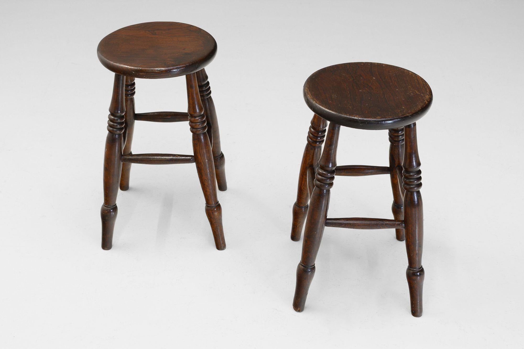 Pair of Boston stools. Circa 1880


H 54cm x W 32cm x D 34cm