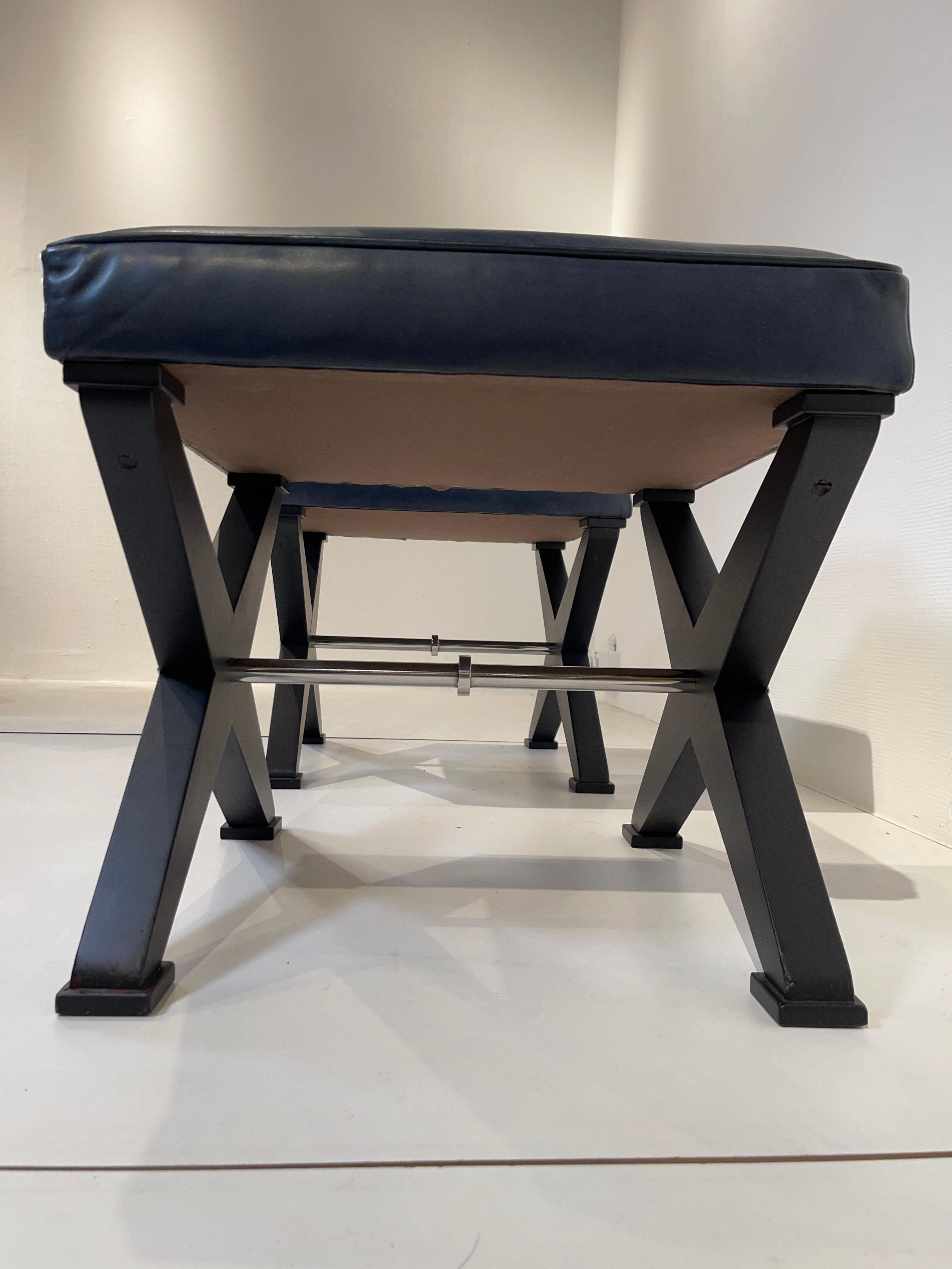 Pair of stools in black lacquered wood and blue leather For Sale 4