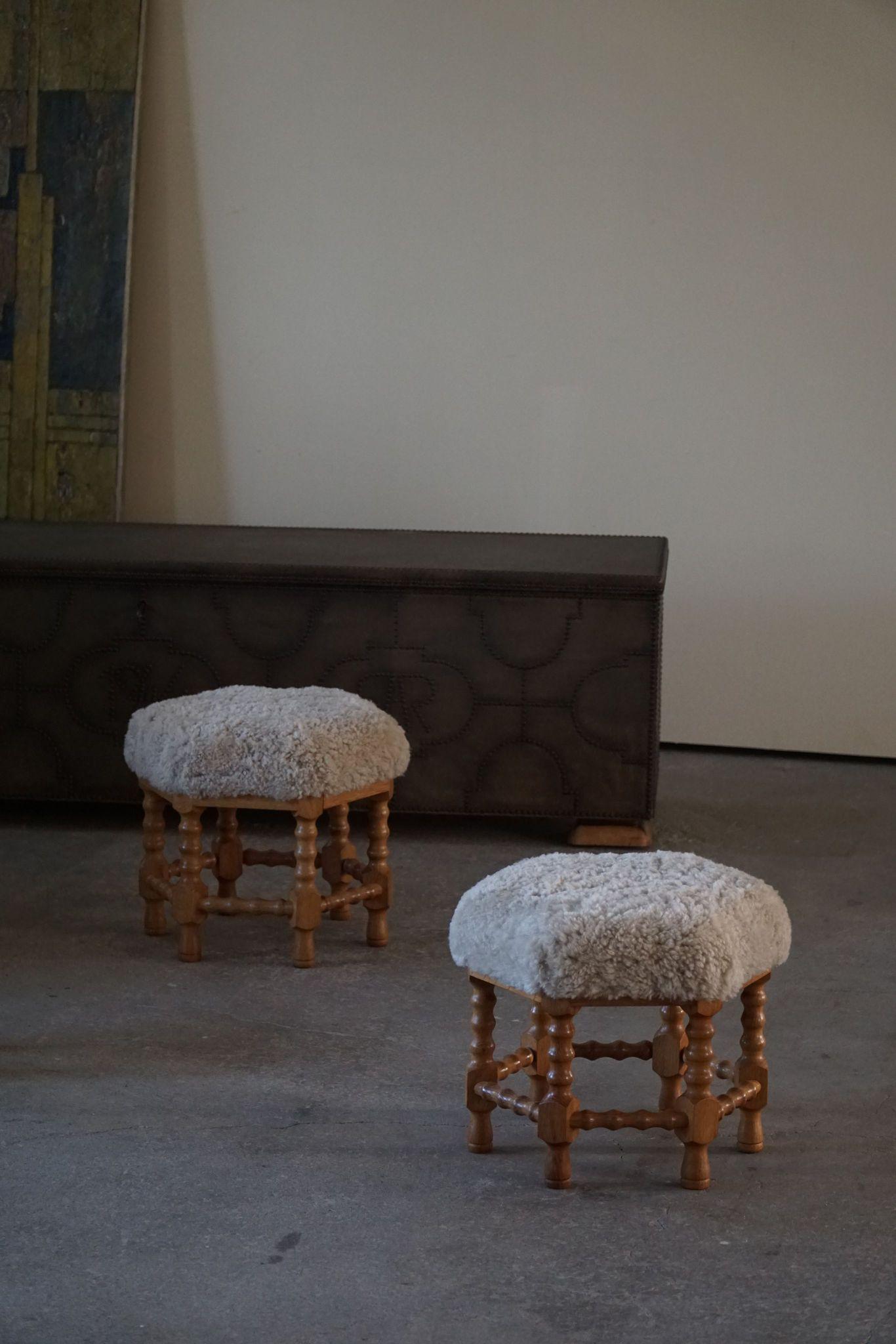 Pair of Stools in Oak, Reupholstered in Lambswool, Danish Cabinetmaker, 1950s 6