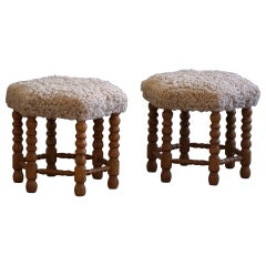 Pair of Stools in Oak, Reupholstered in Lambswool, Danish Cabinetmaker, 1950s