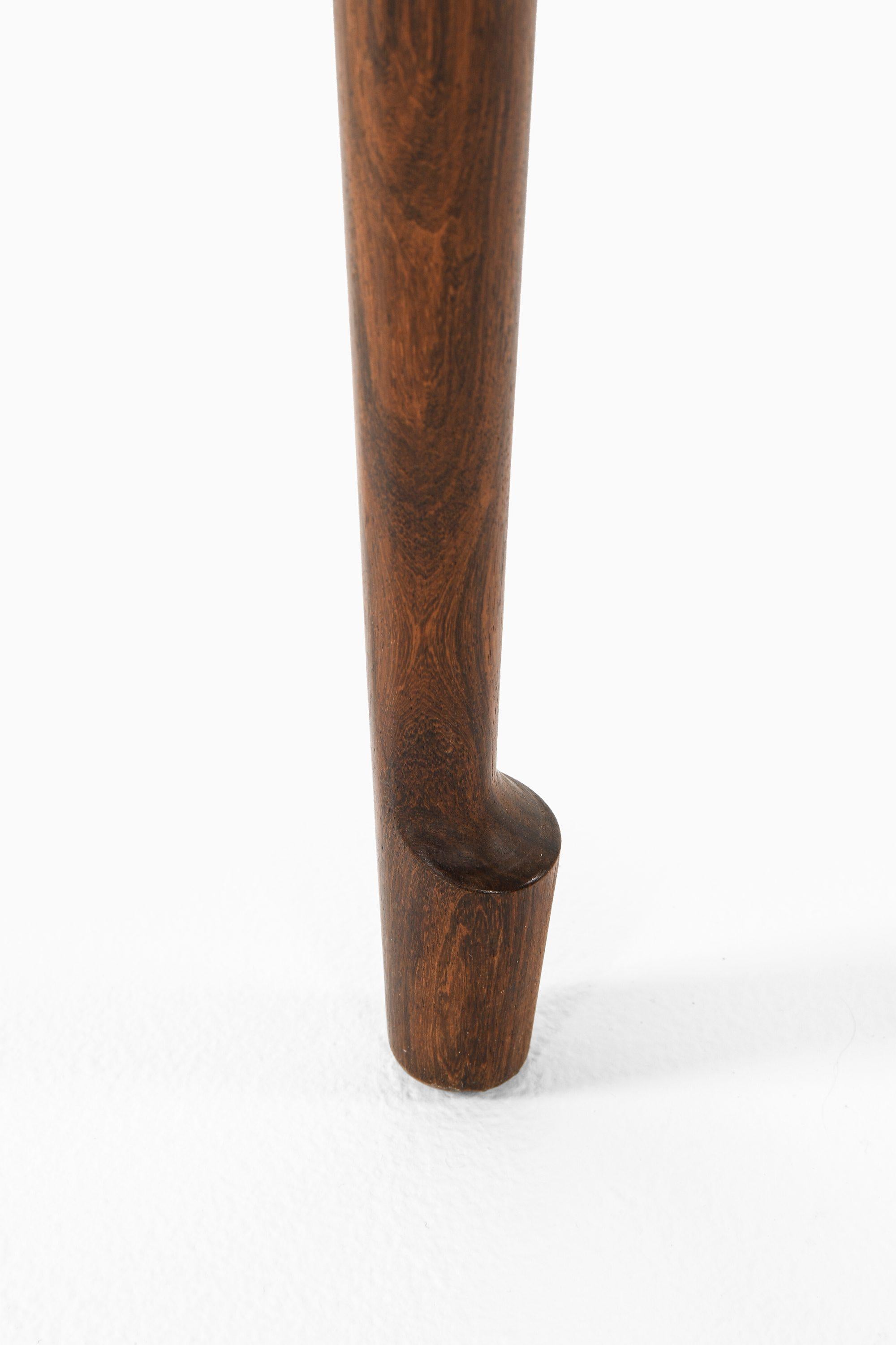 Paire de tabourets en bois de rose et canne tressée par Bernt Petersen, années 1950 en vente 1