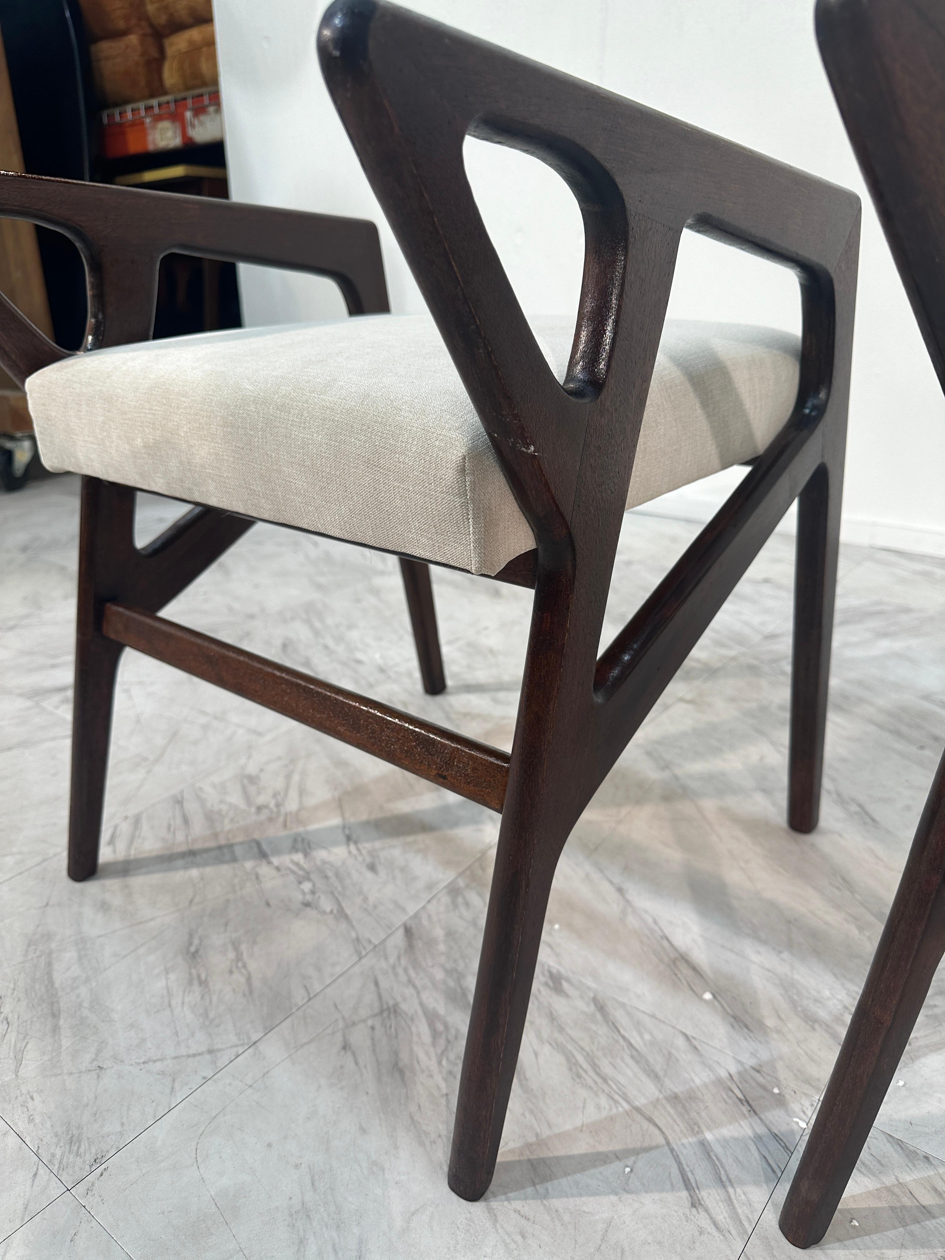 Italian Pair of Stools Mod. “687”, Design Gio Ponti, Cassina Production, Italy, 1950s