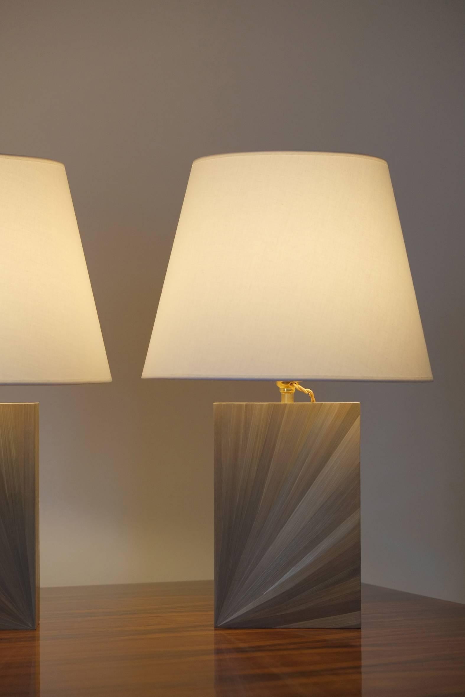 straw table lamp