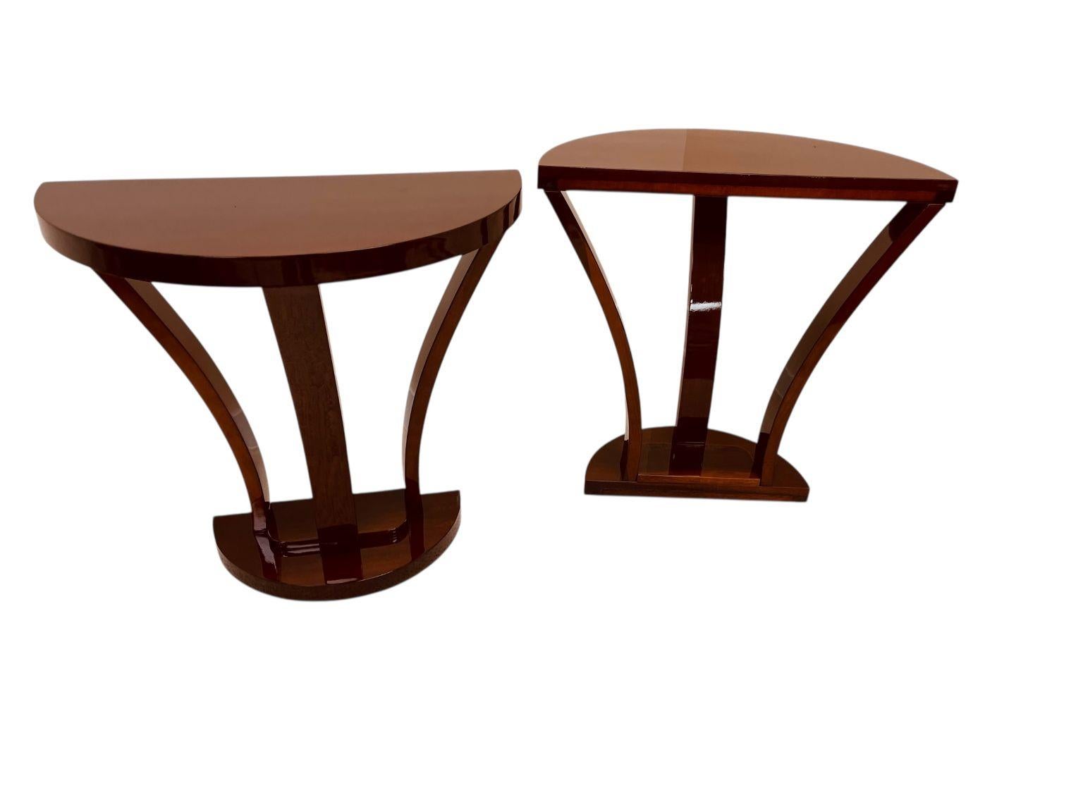 Pair Of Streamline Art Deco Half Circle Console Tables American C.1930 In Excellent Condition For Sale In Bernville, PA