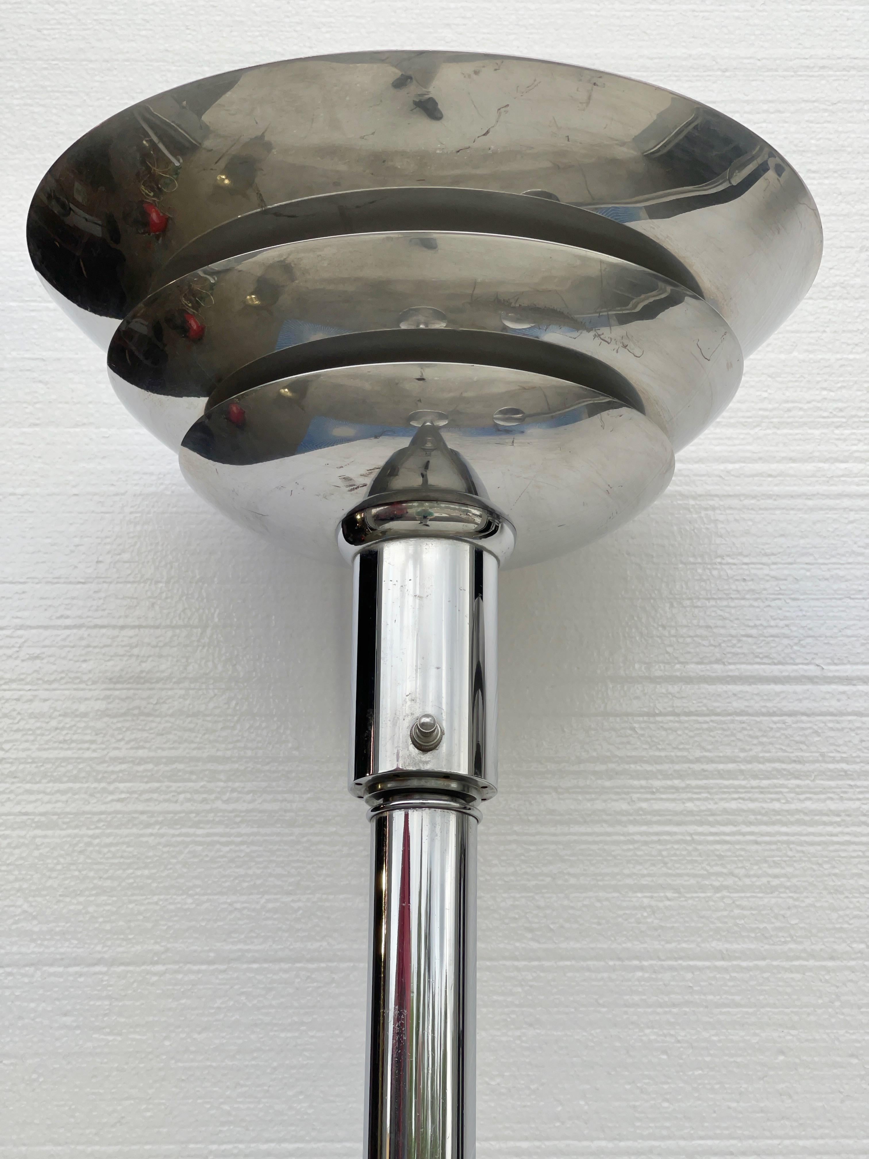 Mid-20th Century Pair of Streamline Art Deco Torcheres by Rembrandt Lamp Co. For Sale
