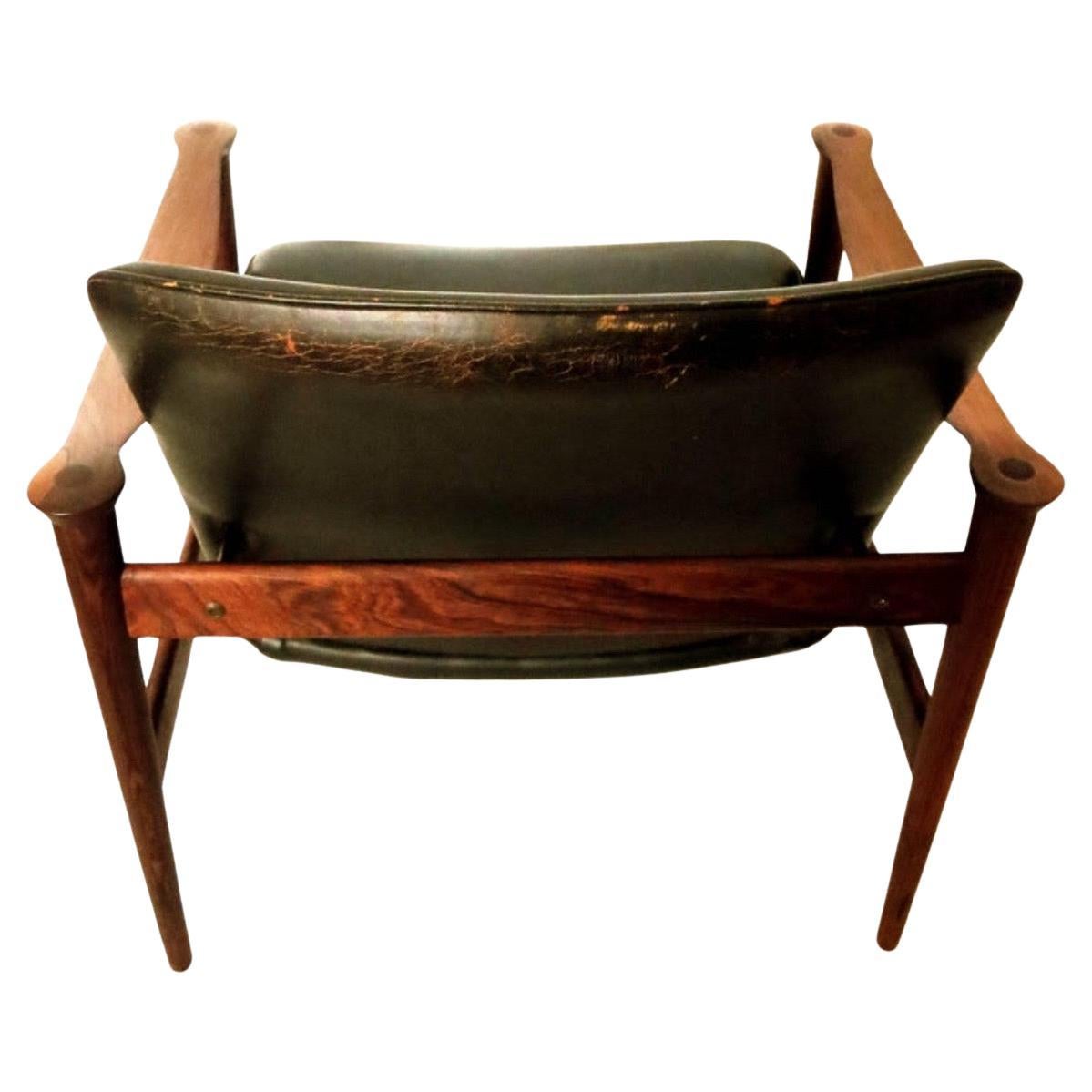 20th Century Pair of Striking Lounge Club Chairs by Fredrik Kayser in Rosewood Model 711