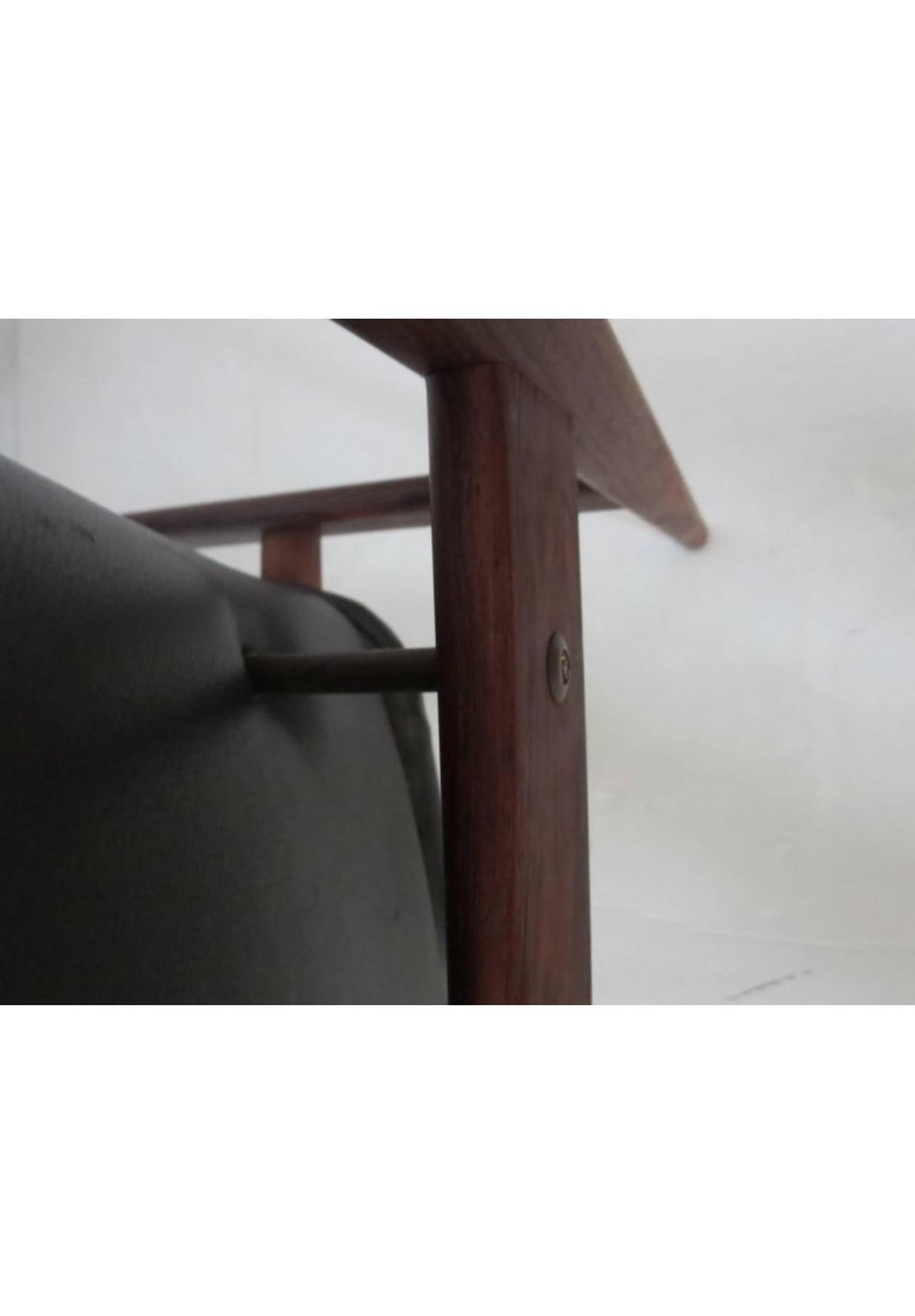 Pair of Striking Lounge Club Chairs by Fredrik Kayser in Rosewood Model 711 2