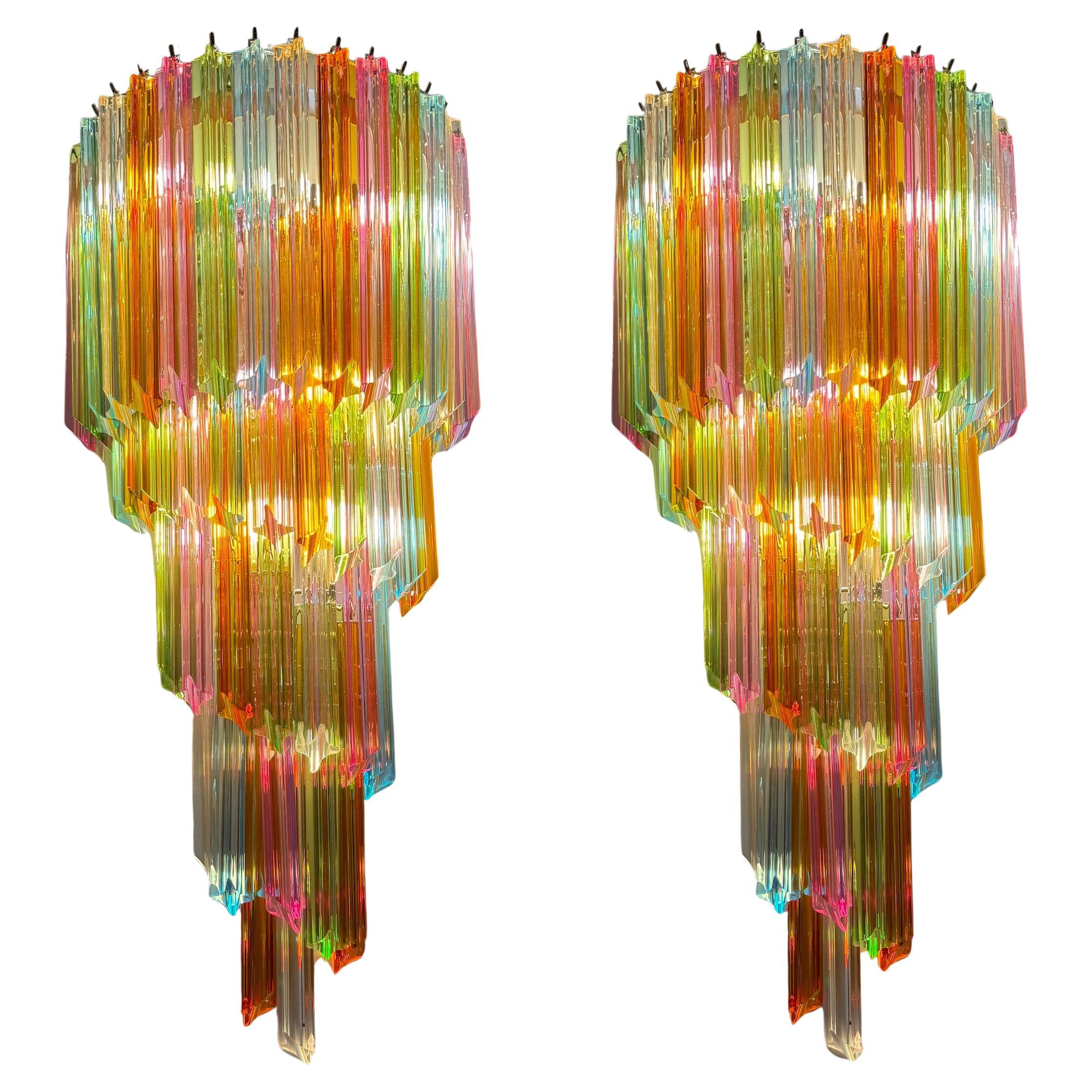 Ein Paar auffällige Multicolor Contemporary Crystal Prism Wandleuchten Vortigo