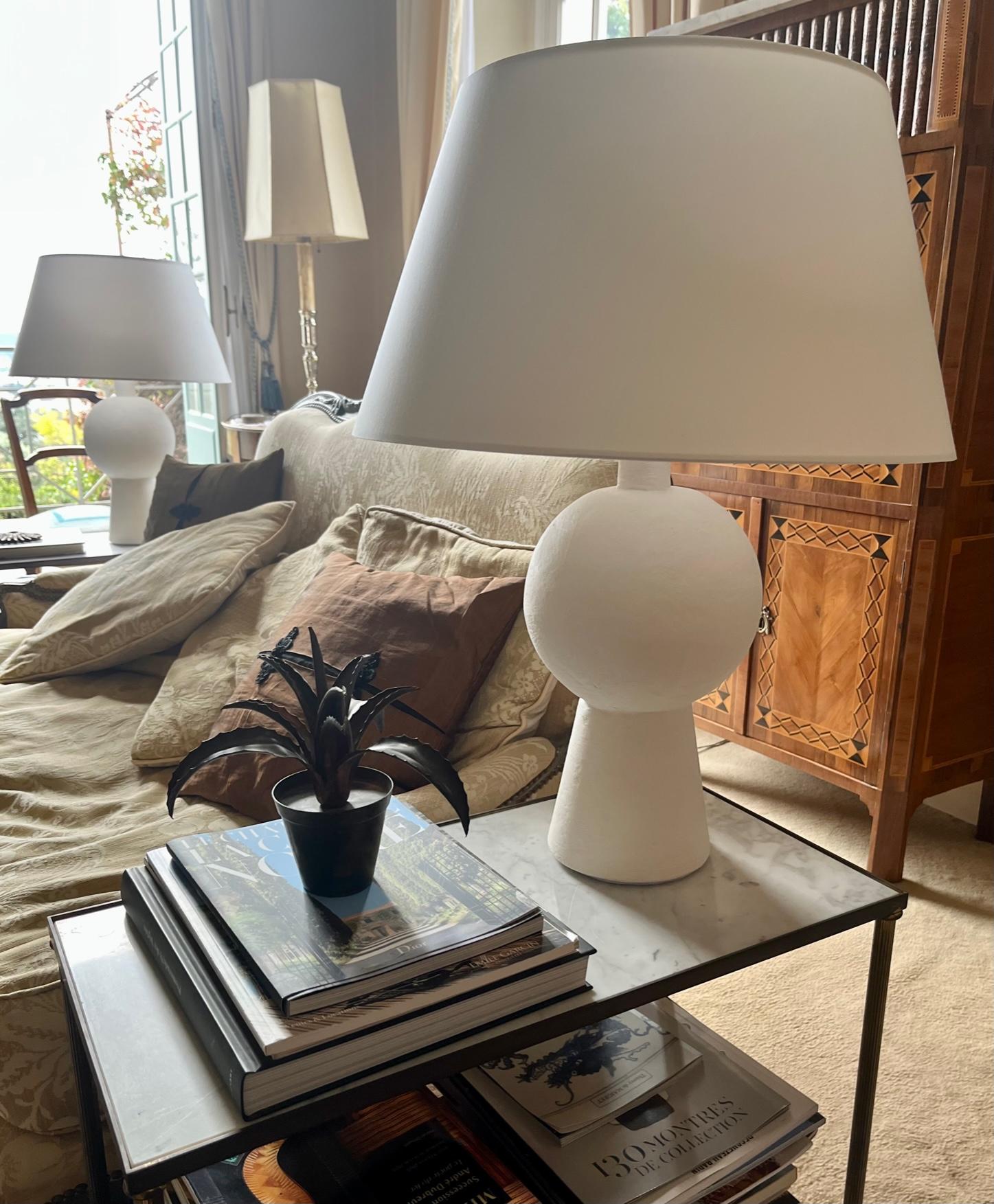 Pair of Stuccoed Plaster Table Lamps For Sale 5