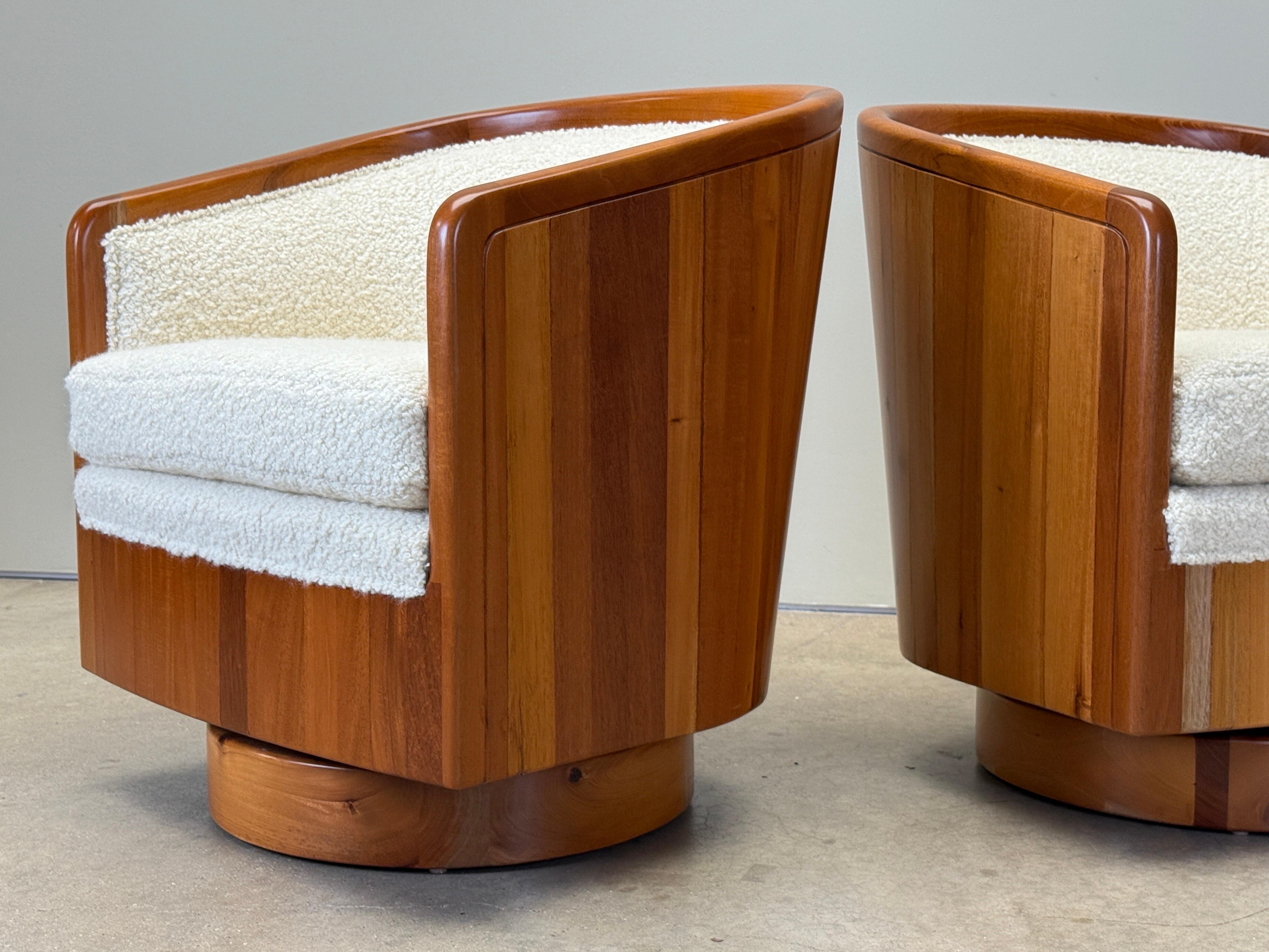 Paire de chaises pivotantes Studio Craft en vente 5