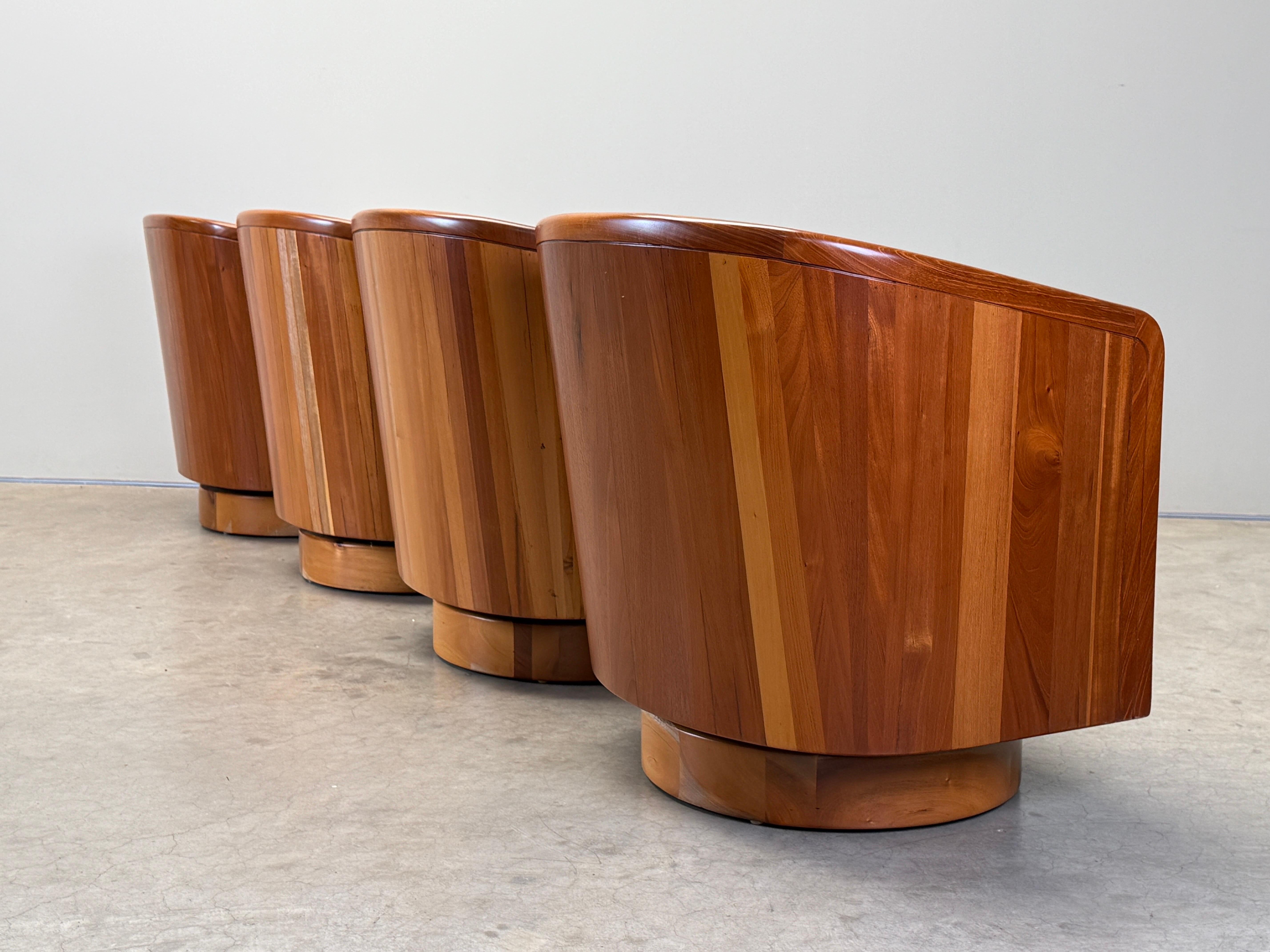 Paire de chaises pivotantes Studio Craft en vente 10