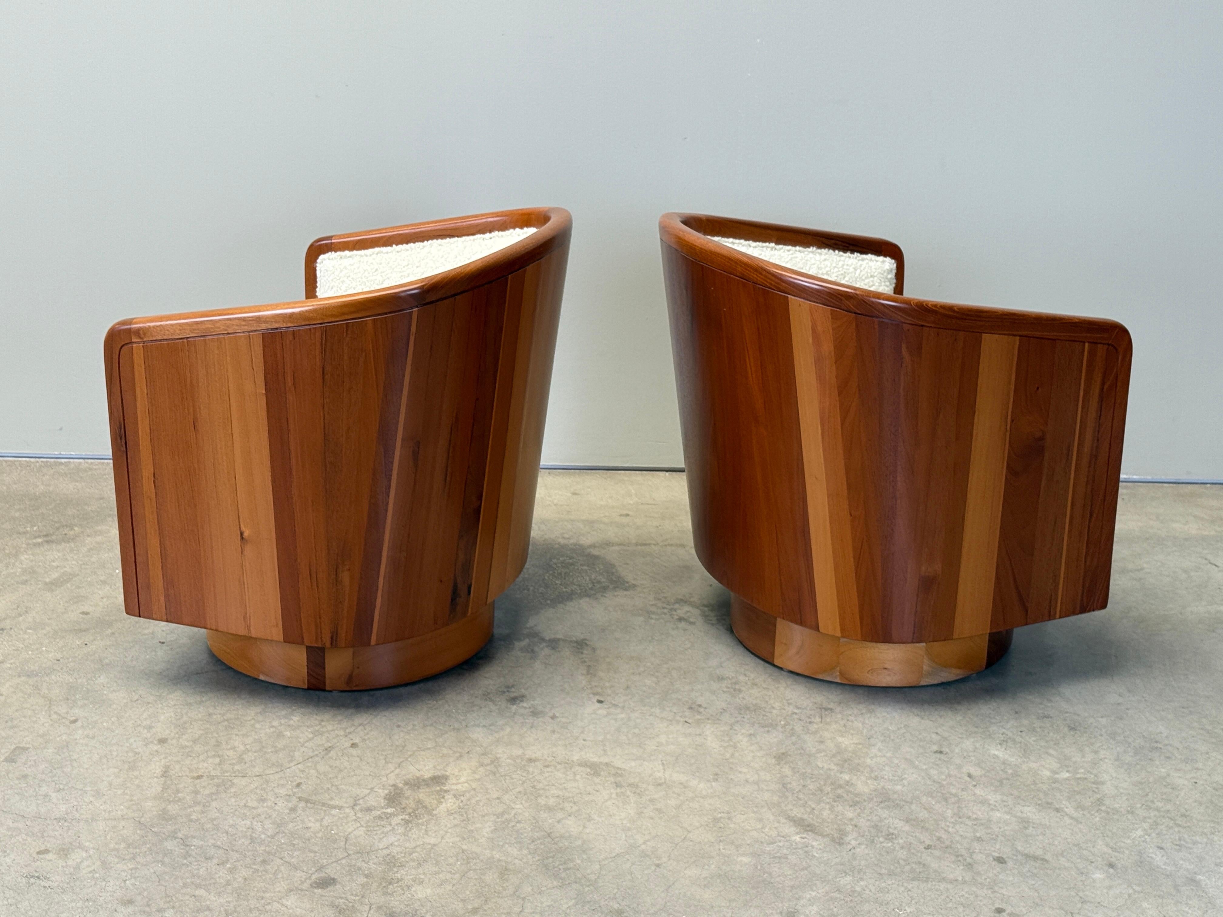 Paire de chaises pivotantes Studio Craft Bon état - En vente à Dallas, TX