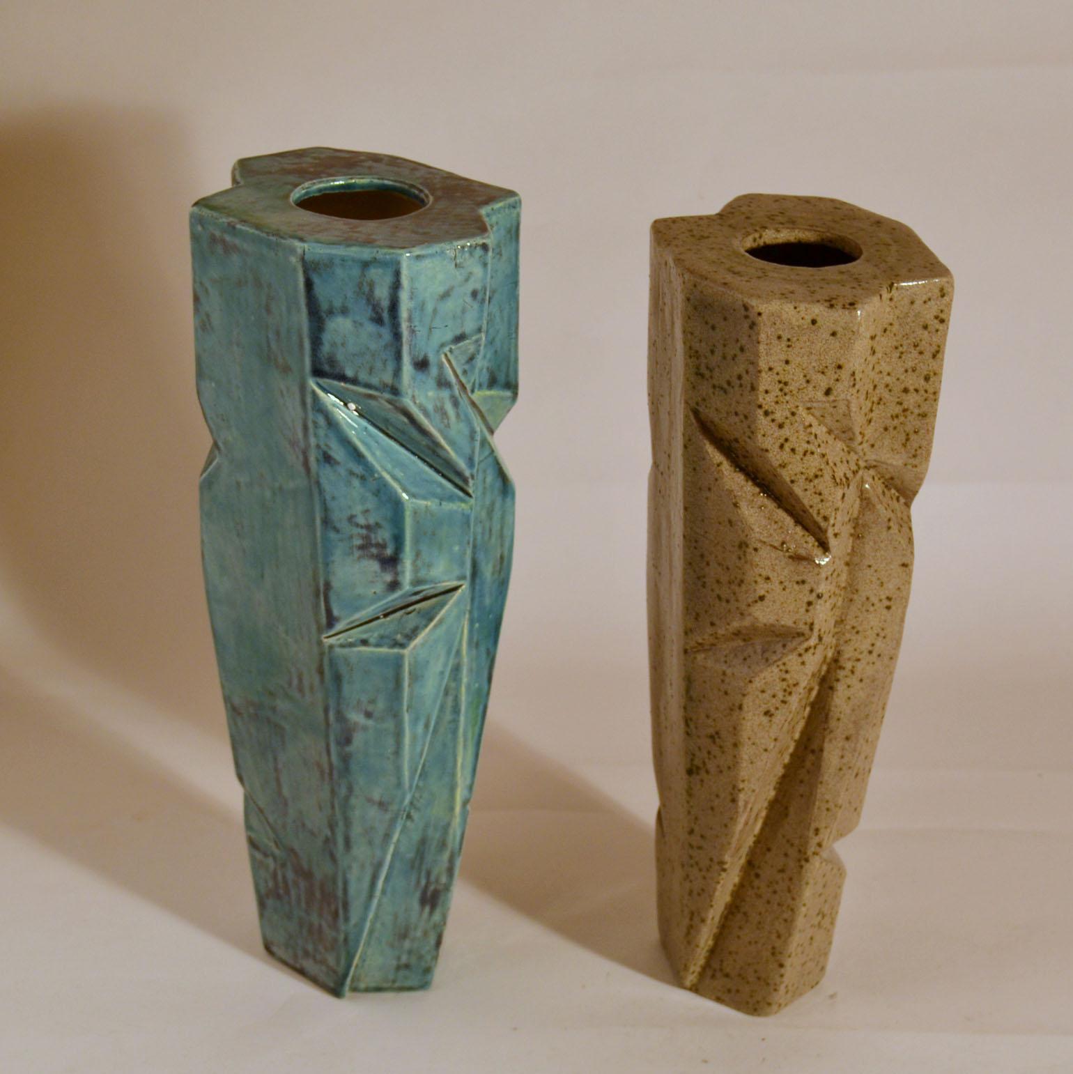 Pair of sculptural Studio Pottery Vases in Blue and Beige Glaze In Excellent Condition For Sale In London, GB