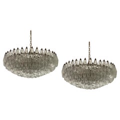 Ein Paar Stunner Large Classic Murano Chandelier im Stil von Carlo Scarpa.