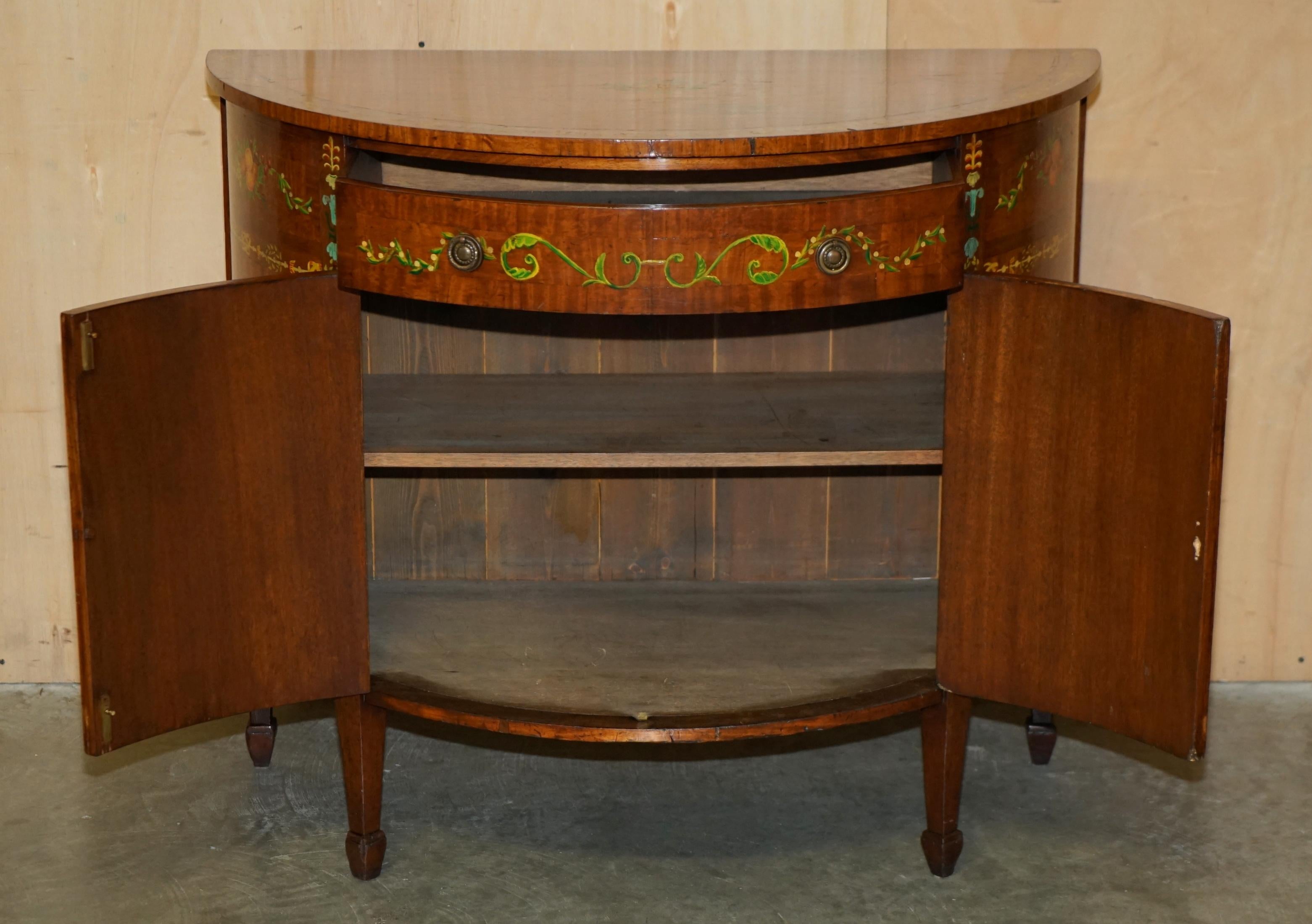 PAIR OF STUNNiNG ANTIQUE ADAMS SHERATON PAINTED DEMI LUNE SIDEBOARD CUPBOARDS For Sale 6