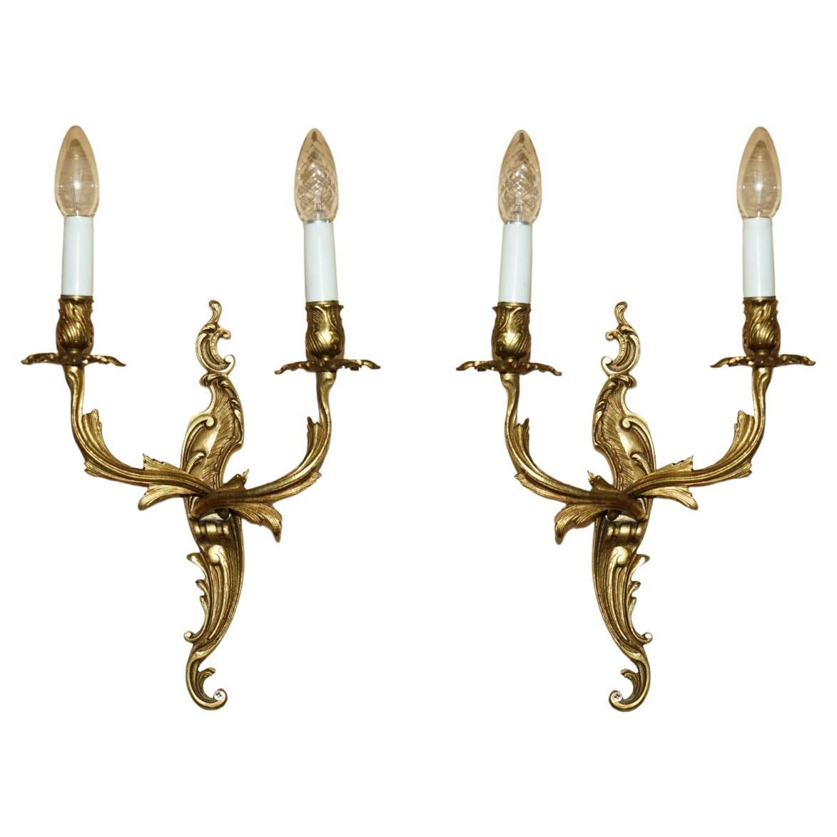PAIR OF STUNNING ANTIQUE FRENCH 1920's GILT BRONZED CANDLE SCONCE WALL LIGHTS For Sale