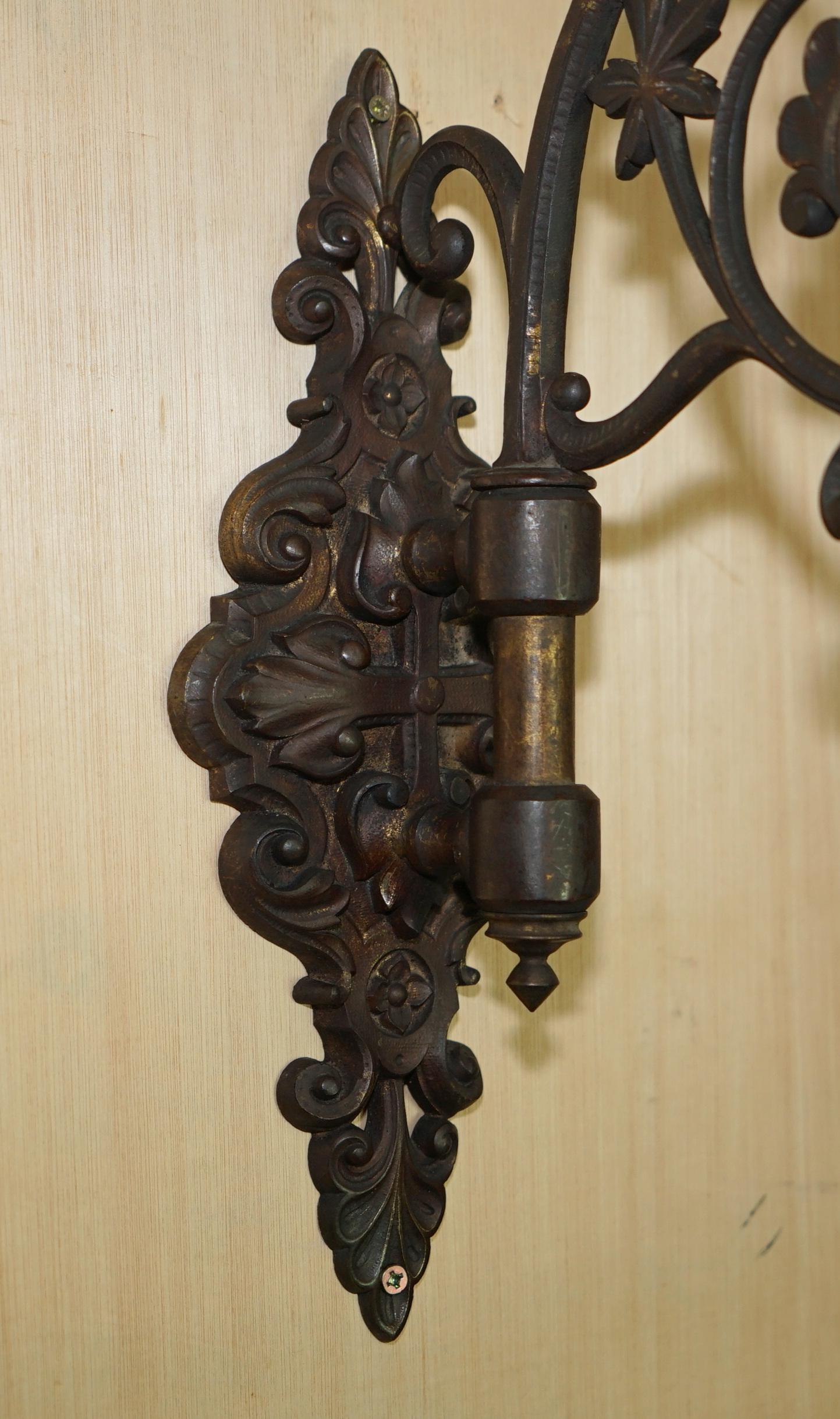 PAIR OF STUNNING ANTIQUE GILT BRONZE VERY LARGE CANDLE SCONCE WALL LIGHT HOLDERs For Sale 8