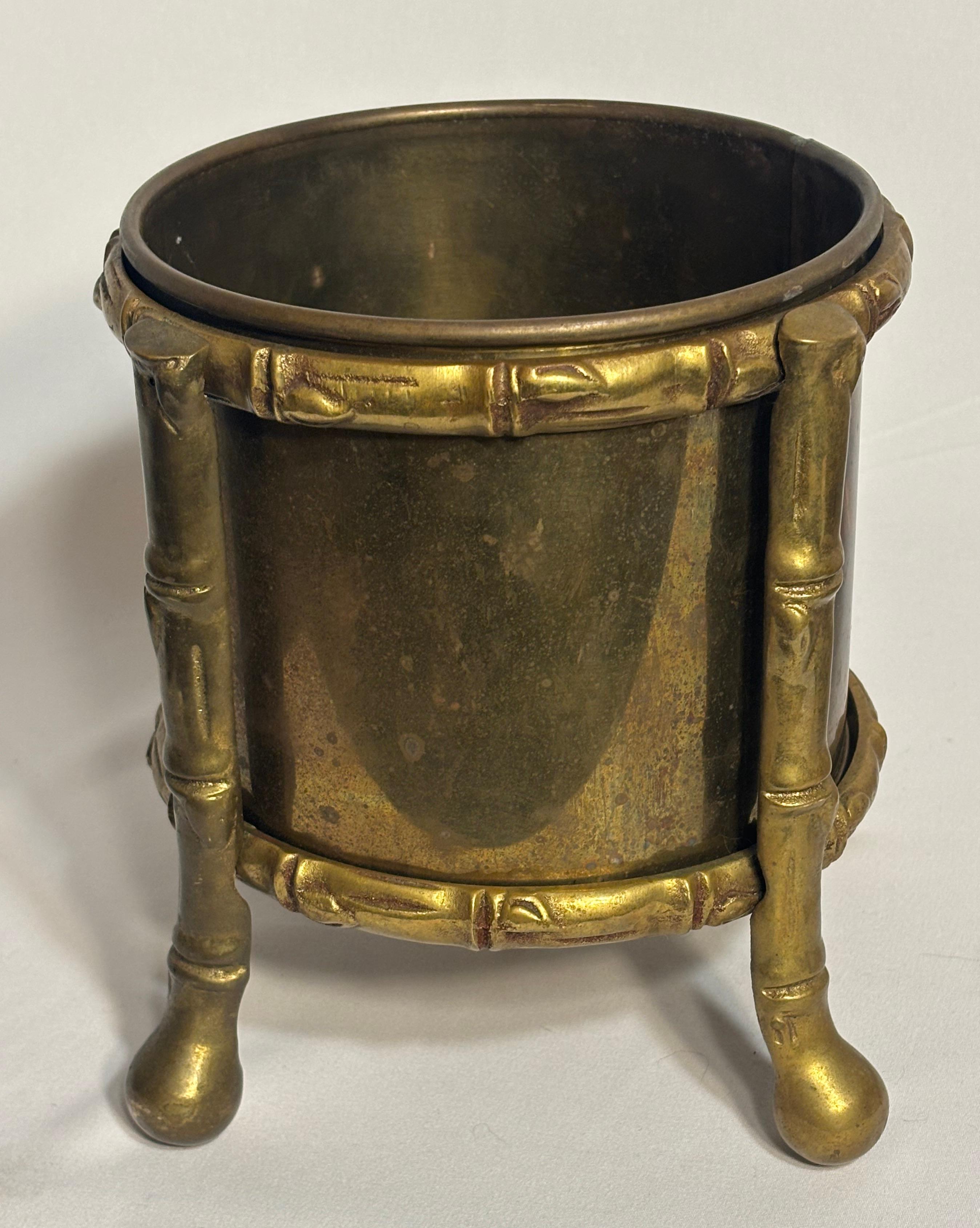 Coppia di splendidi cachepot in finto bambù della Maison Bagues