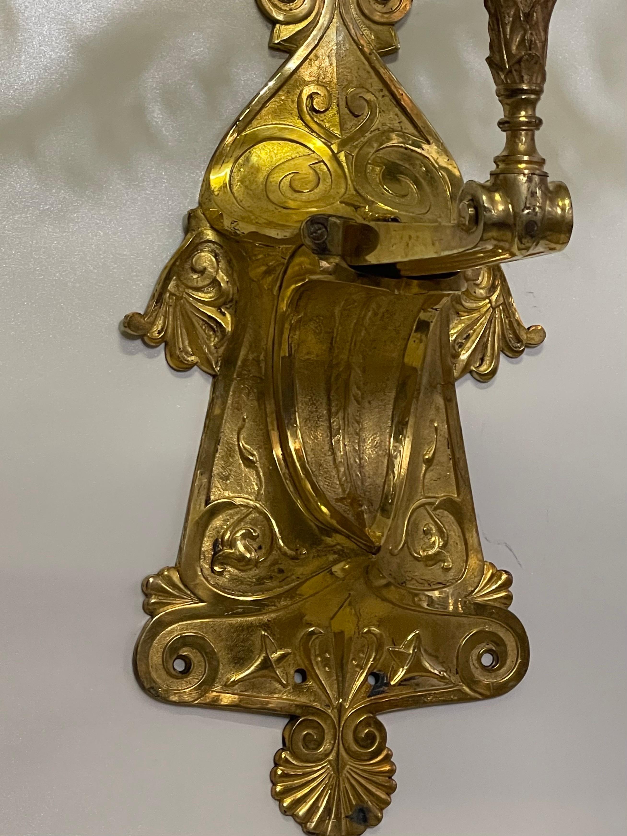 Pair of Stunning Russian Empire Period Ormolu Wall Sconces , ca. 1820s In Excellent Condition For Sale In Wiesbaden, Hessen