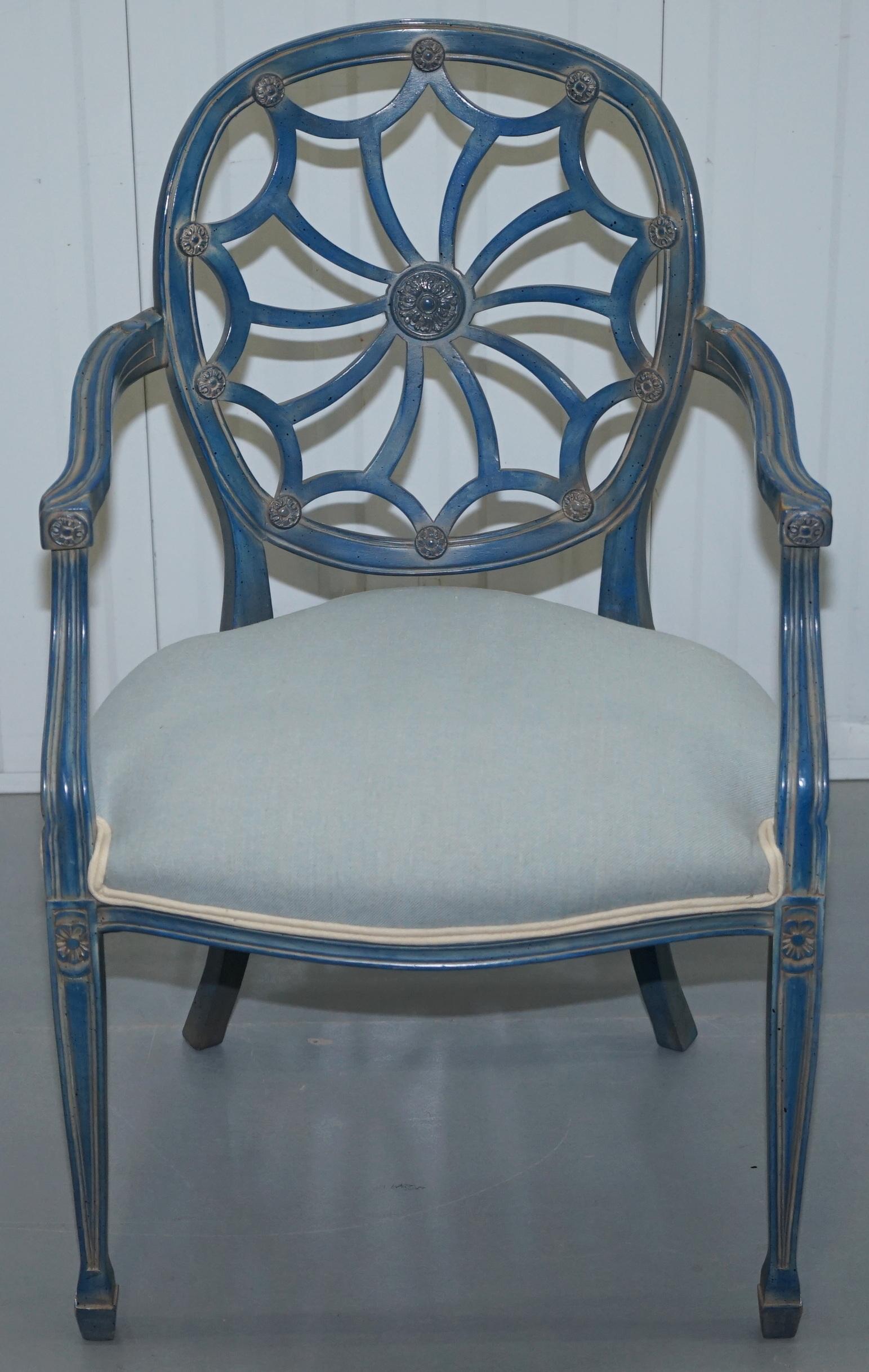 Britannique Paire d'étonnantes chaises d'appoint George Hepplewhite à dossier en toile d'araignée Fauteuils