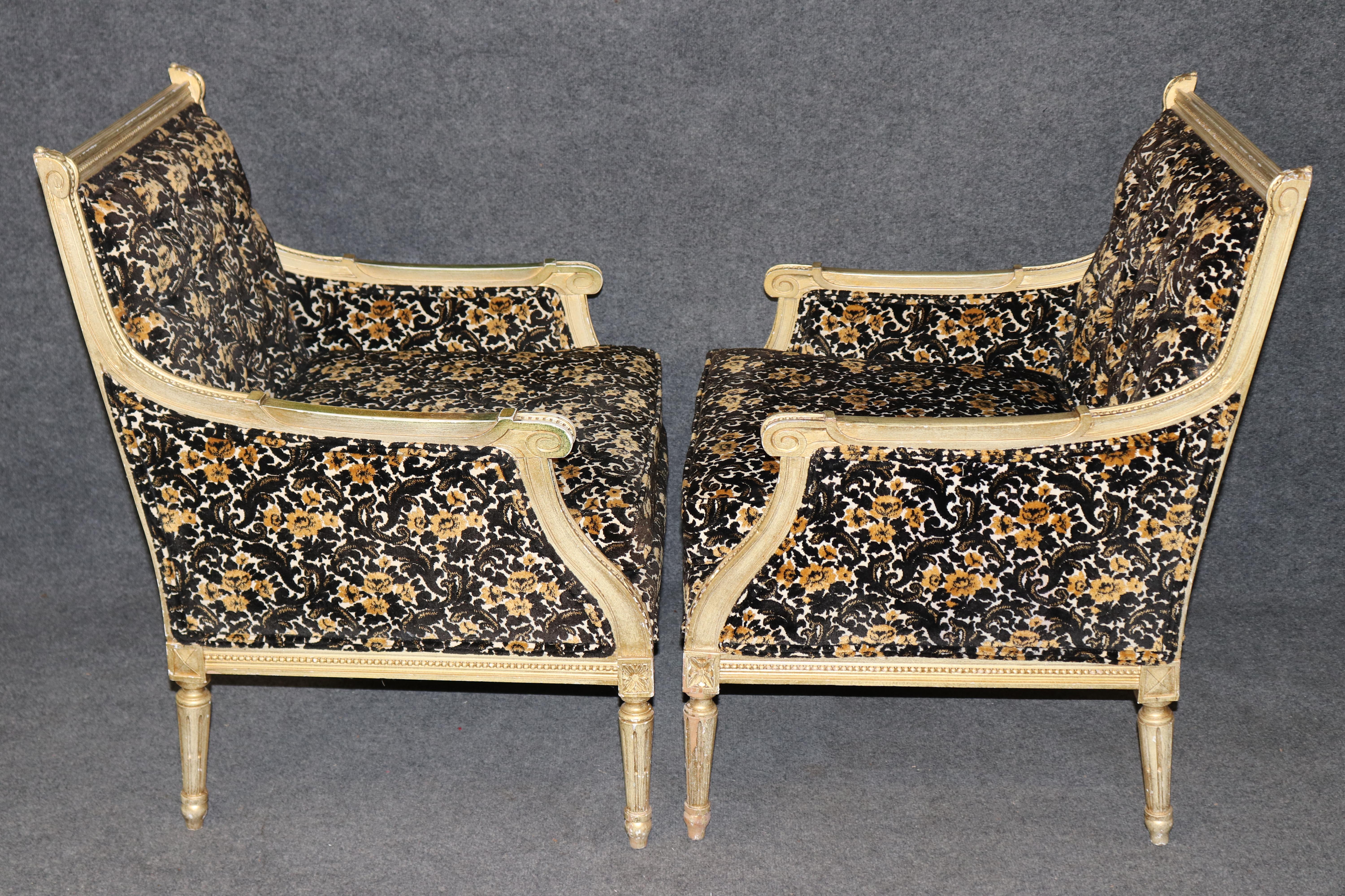 Mid-20th Century Pair of Stunning Louis XVI Style Gilt Carved Bergere Chairs For Sale