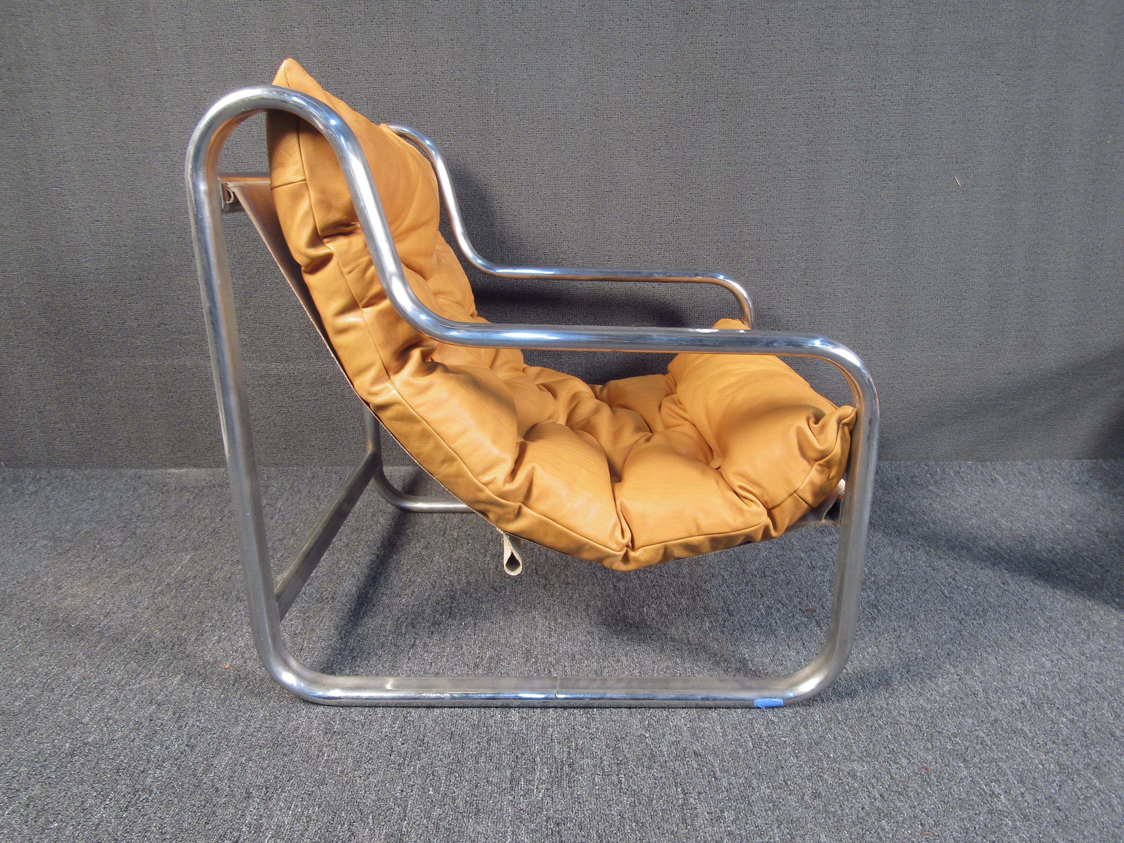 20th Century Pair of Stunning Midcentury Leather/ Chrome Italian Lounge Chairs For Sale