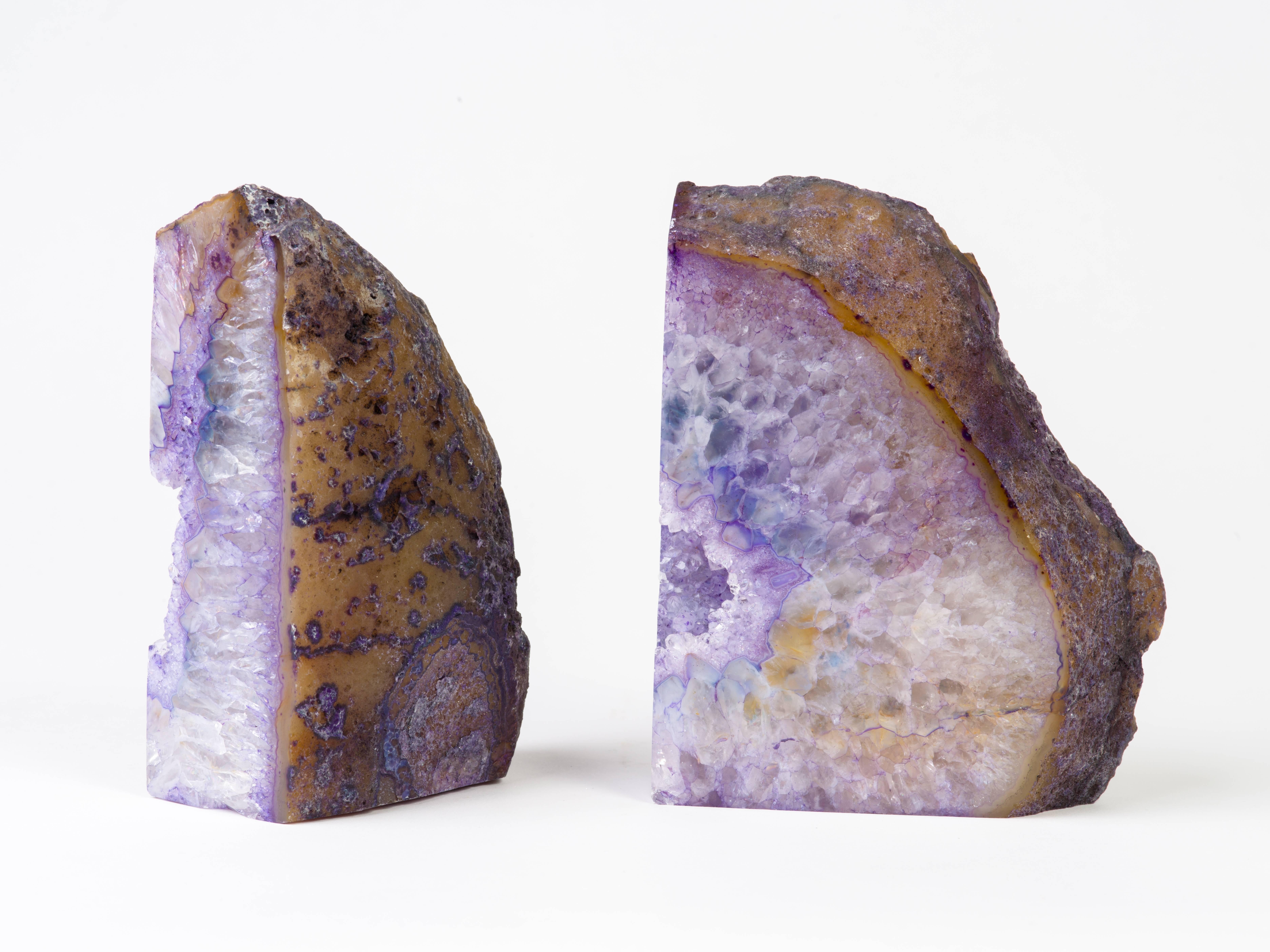 Pair of Stunning Quartz Crystal and Amethyst Bookends in Hues of Purple In Excellent Condition In Fort Lauderdale, FL