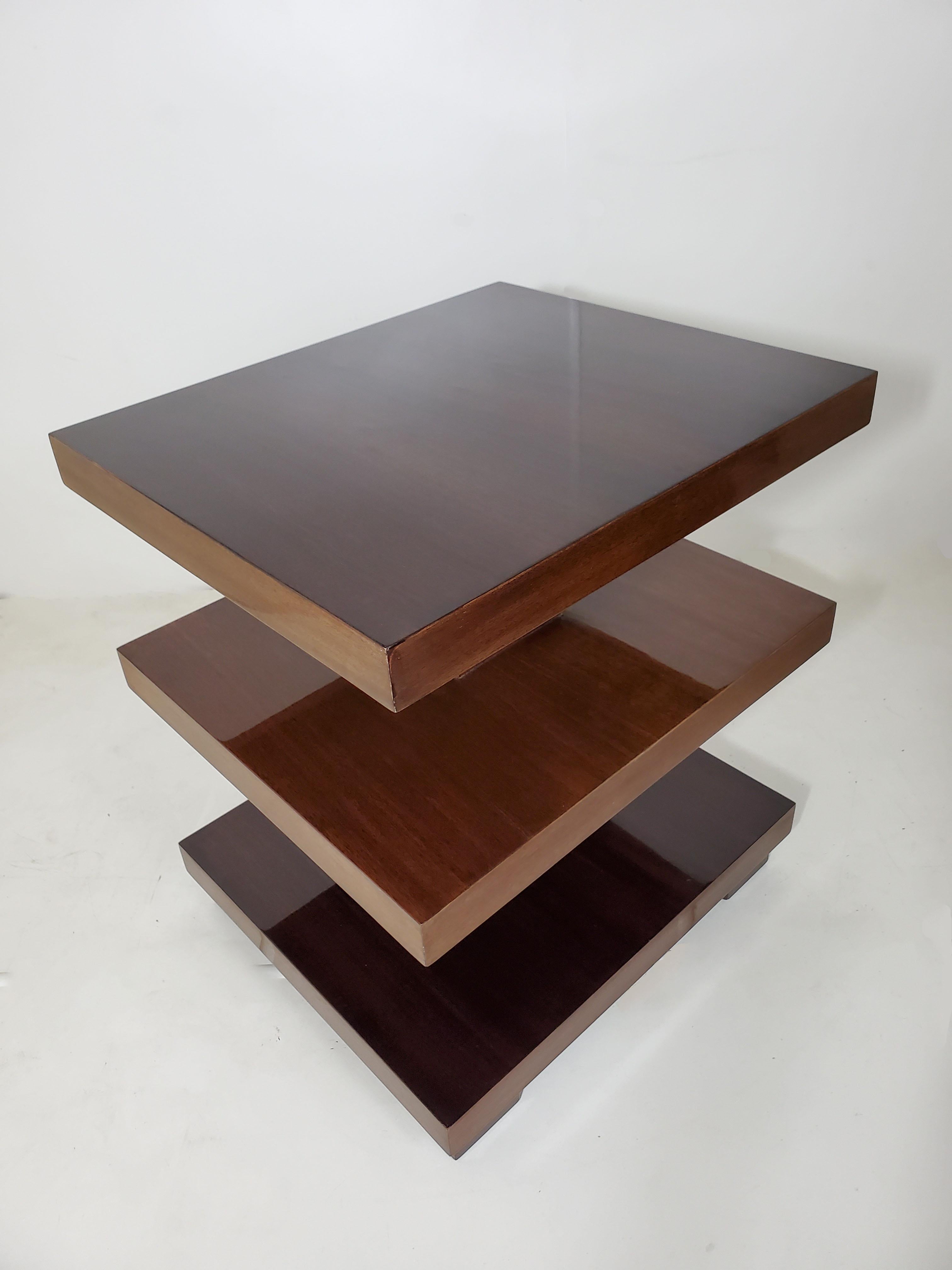 Pair of Stunning Rectangular, Three Tiered Mahogany End/ Side Tables In Good Condition In New York City, NY