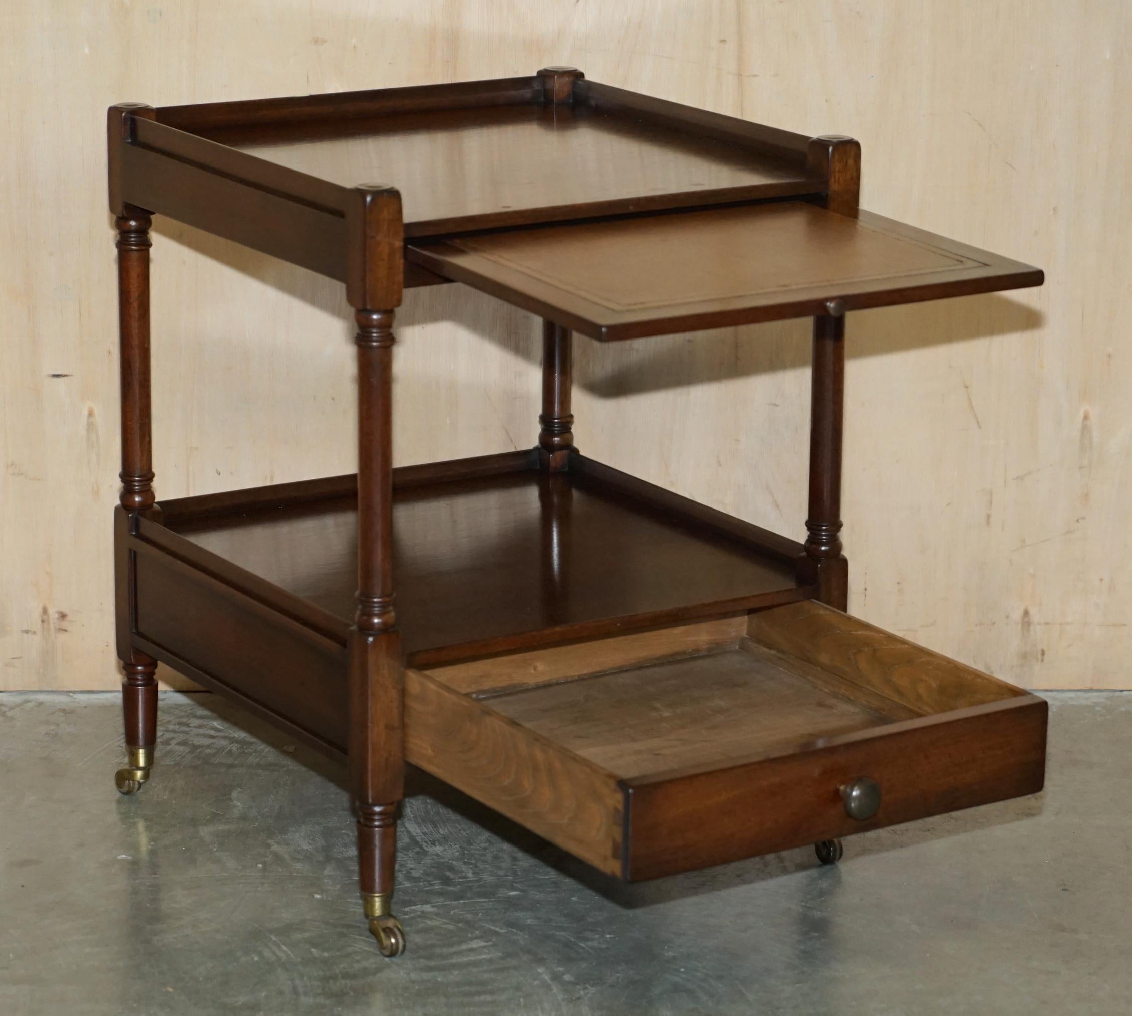 PAIR OF STUNNiNG TWO TIERED SIDE TABLES WITH BROWN LEATHER BUTLERS SERVING TRAYS 11