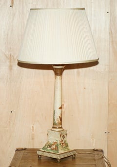 PAIR OF STUNNiNG VINTAGE CHINESE CHINOISERIE PAINTED TOLLWARE LARGE TABLE LAMPS