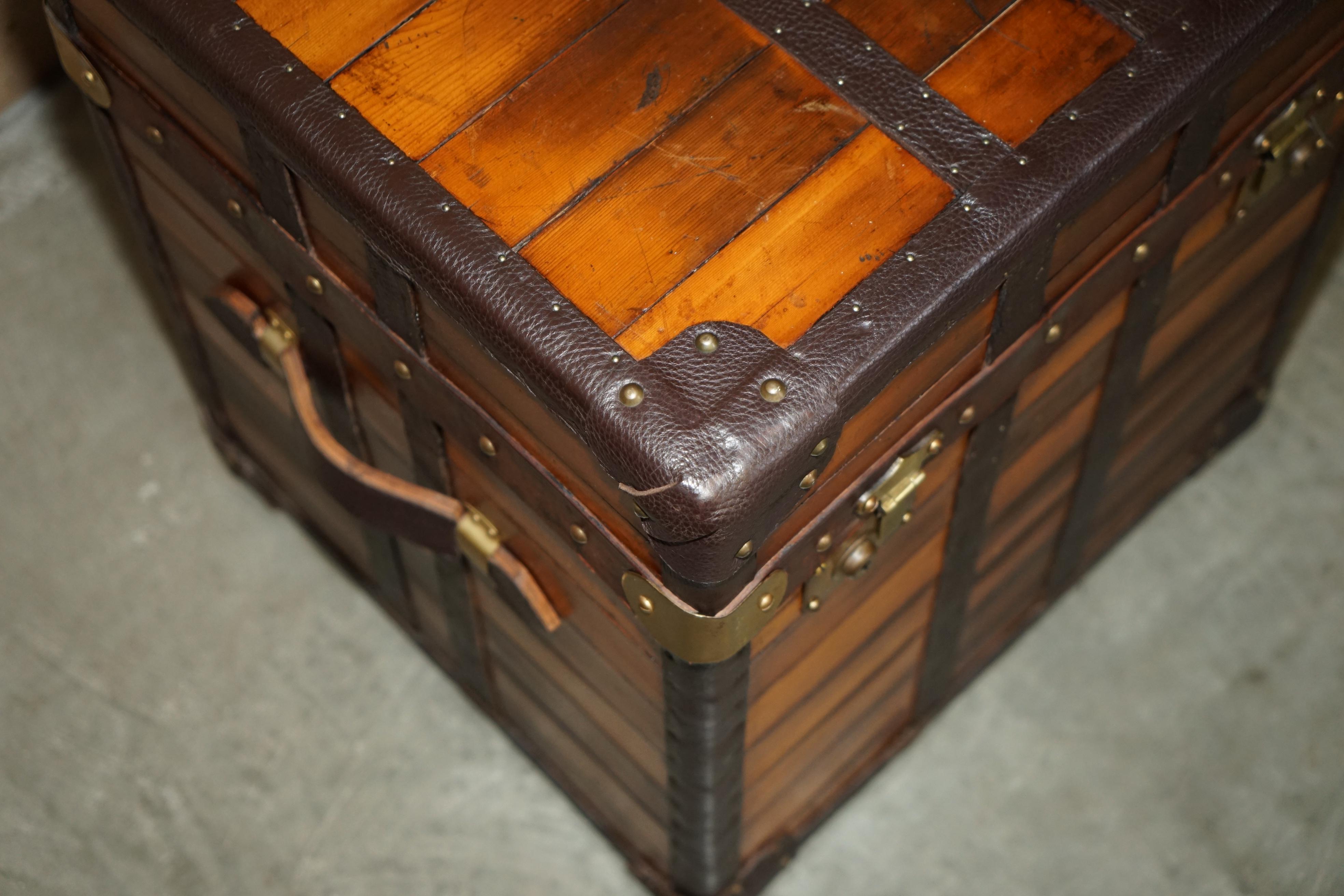 PAIR OF STUNNING ViNTAGE ENGLISH SIDE TABLES STORAGE TRUNKS SLATTED WOOD LEATHER 1