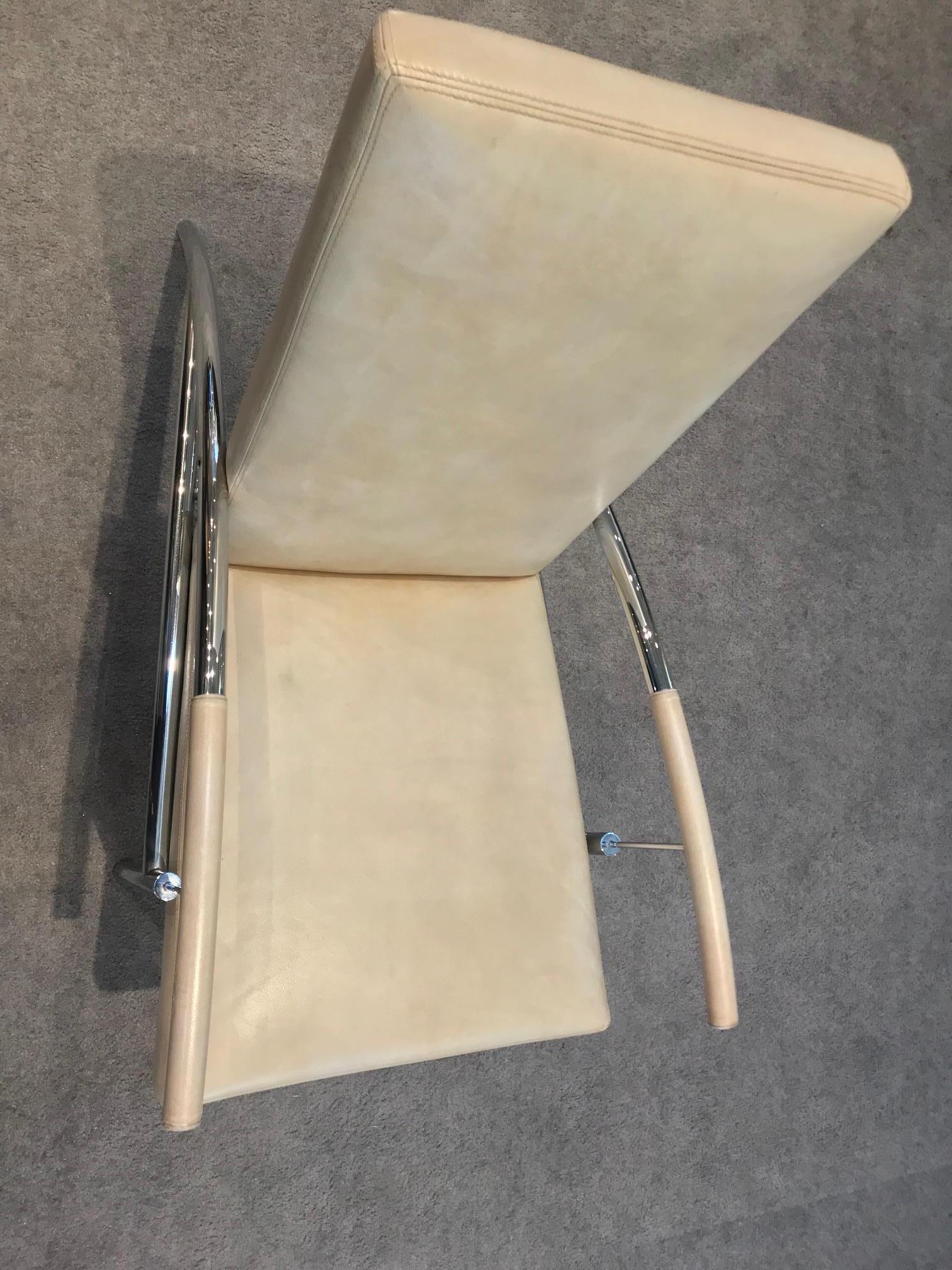 Pair of Stylish Chrome and Leather Midcentury Design Lounge Chairs For Sale 6