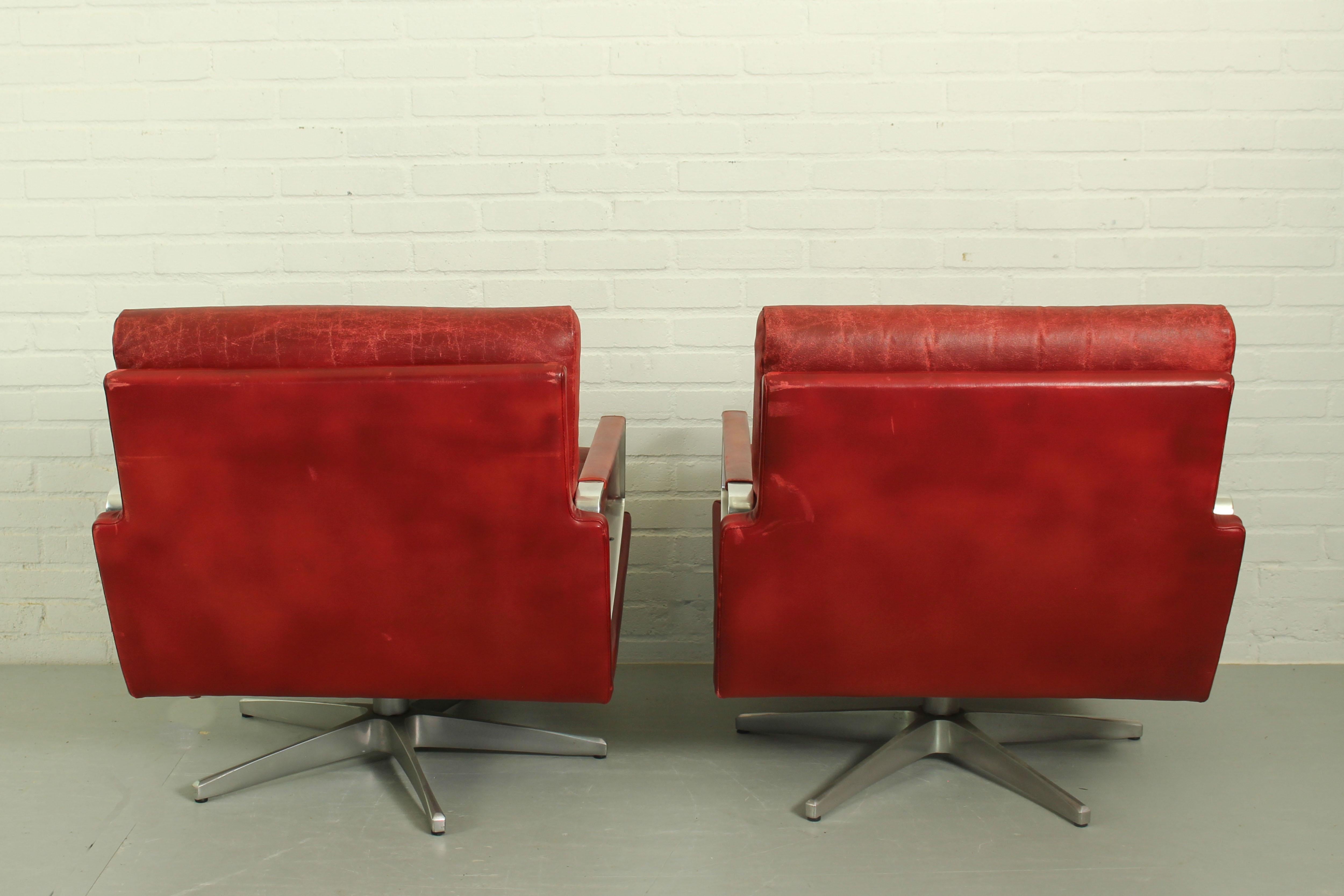 20th Century Pair of Stylish Mid Century Swivel Lounge chairs, Germany 1960s For Sale