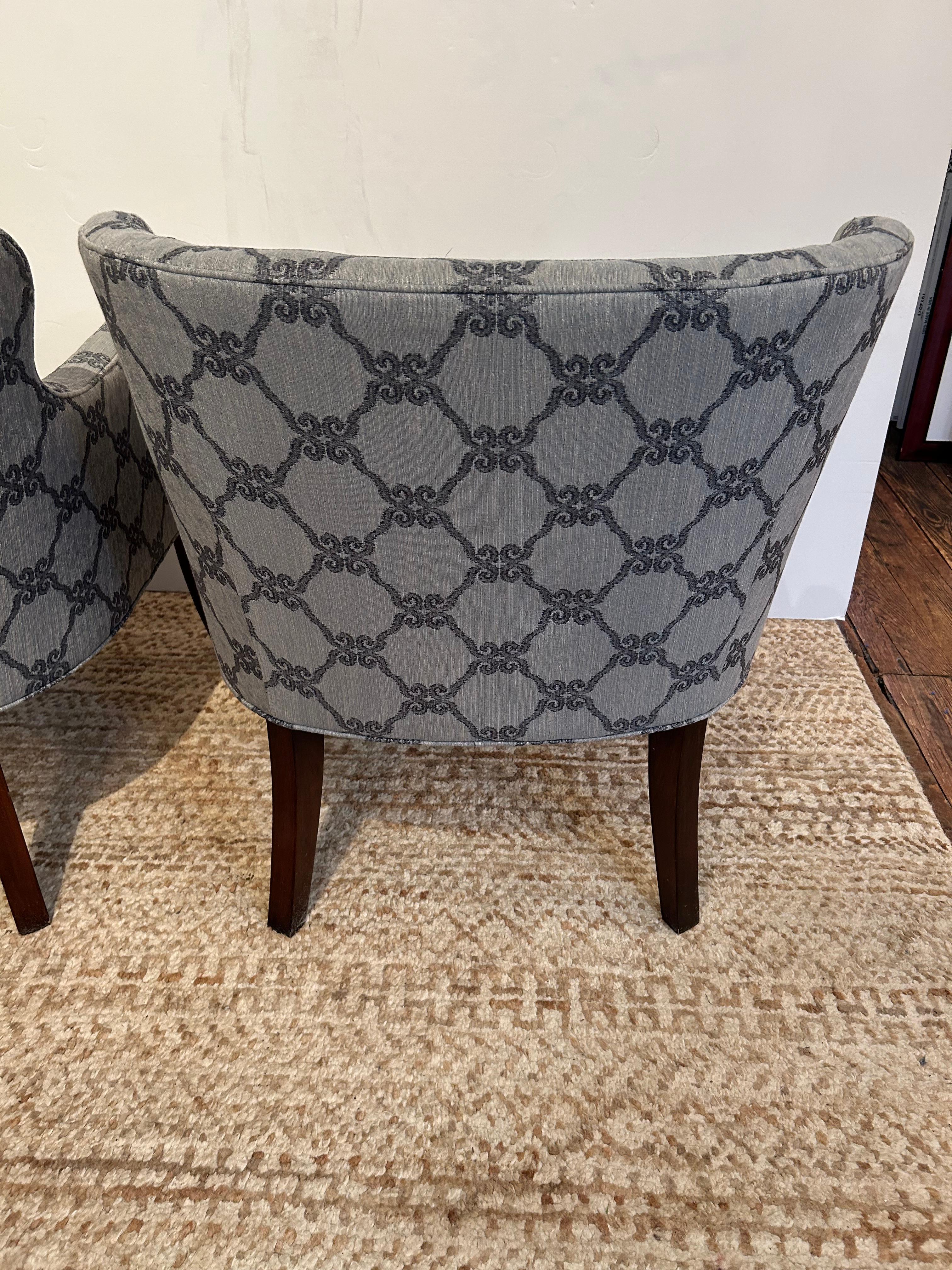 Pair of Stylish Upholstered Club Chairs with Tapered Legs 1