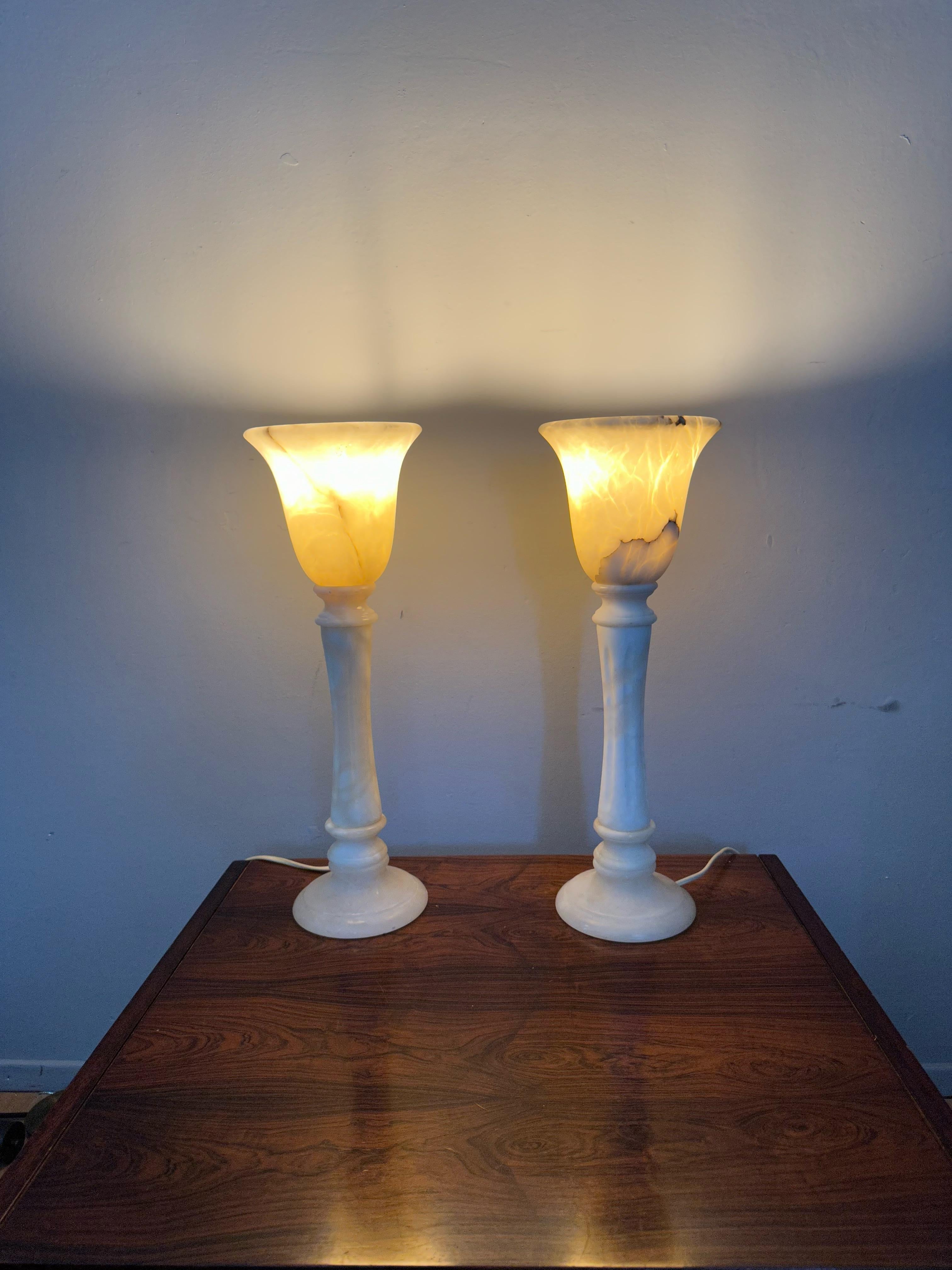 Pair of Stylishly Elongated and Midcentury Made Alabaster Table or Desk Lamps For Sale 5