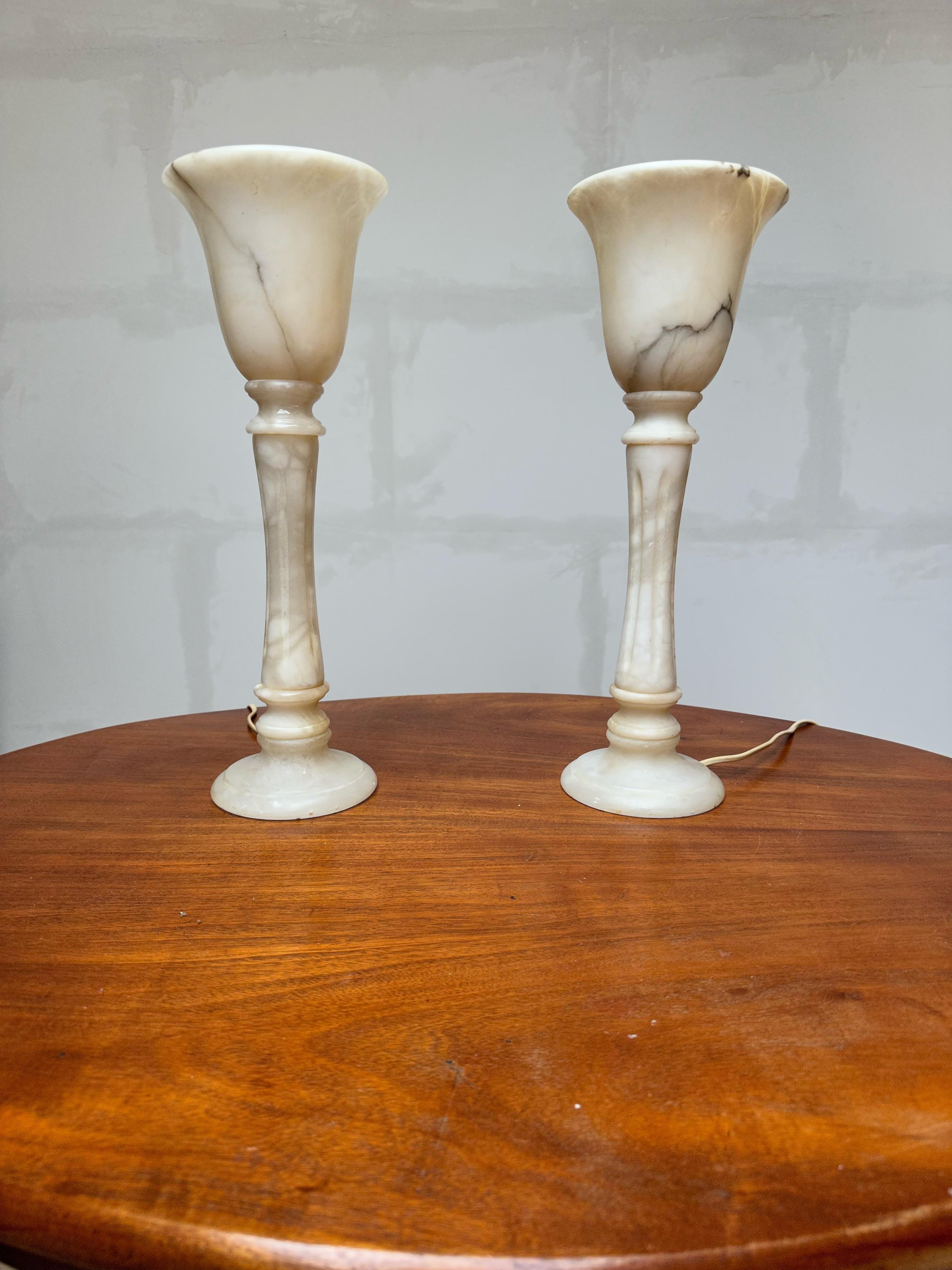Pair of Stylishly Elongated and Midcentury Made Alabaster Table or Desk Lamps For Sale 6
