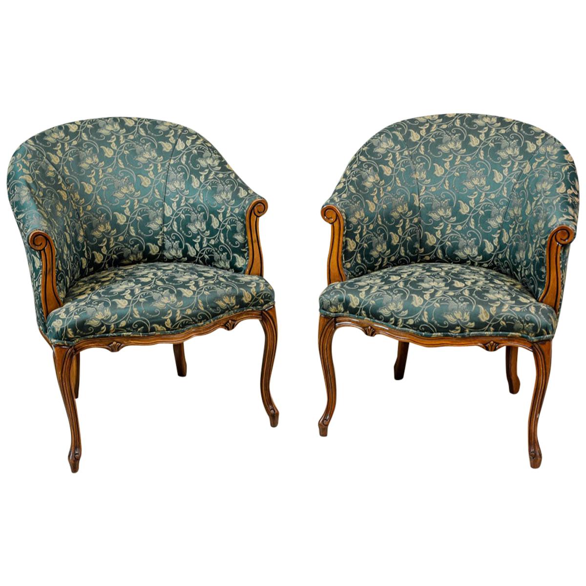 Paire de fauteuils stylisés de style néo-rococo des années 1970-1980