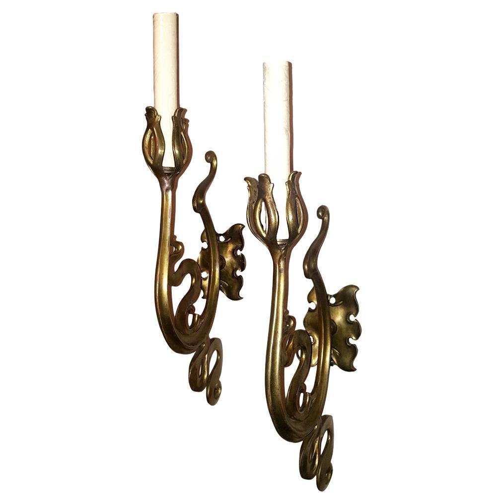 Paar Jugendstil-Wandleuchter aus Bronze im Angebot