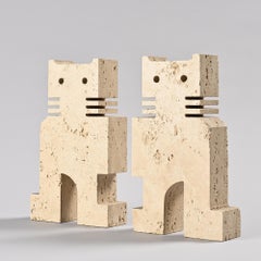 Pair of stylized travertine cats by Fratelli Manelli, Italy, circa 1970