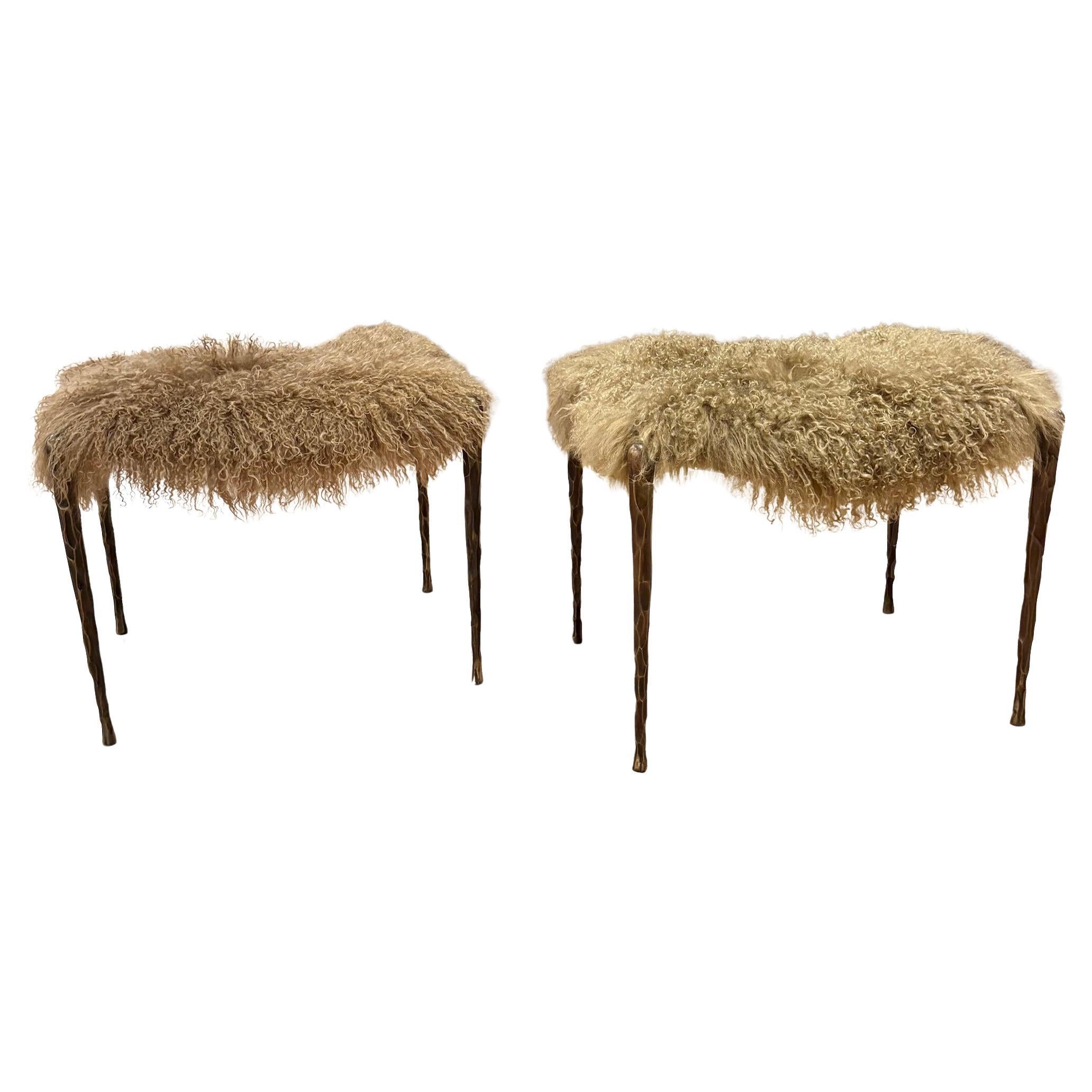 Pair of "suave" benches in Mongolian fur and hammered patined Bronze For Sale