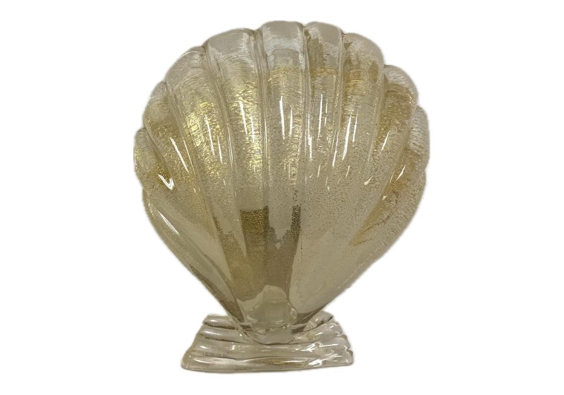 Pareja De Apliques Electrificados En Forma De Concha De Murano Sustanciales Moderno de mediados de siglo en venta