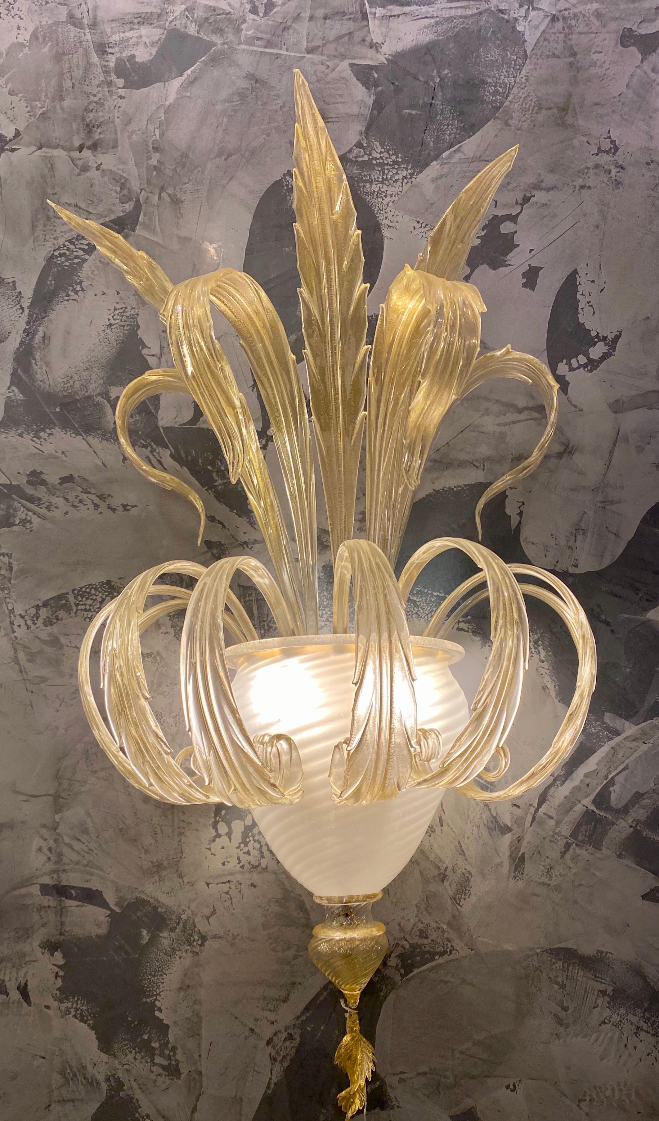Mid-Century Modern Pair of Sumptuous Gold Murano Glass Leave Wall Sconces For Sale