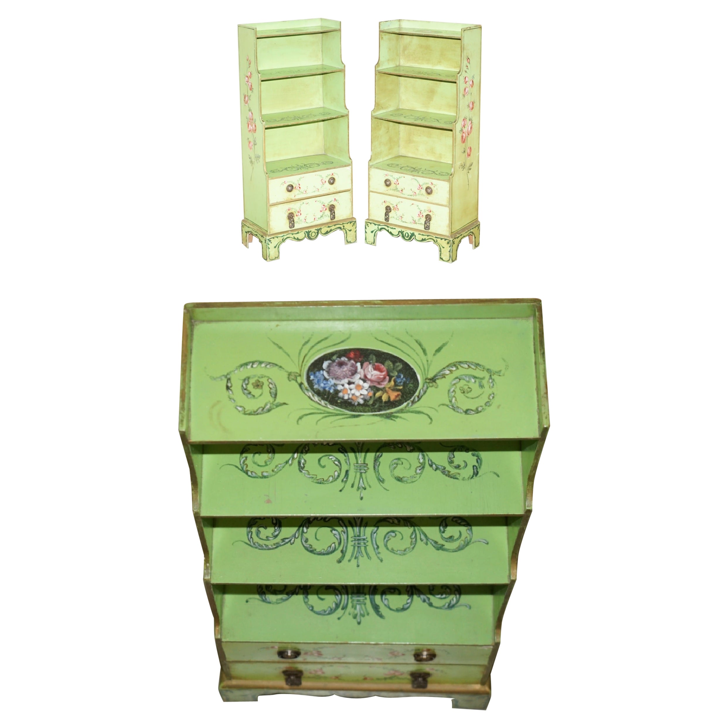 PAIRE DE SUPER RARES CARACTÉRISTIQUES DE REGENCY ANTIQUES PAINTES À LA MAIN SHERATON WATERFALL en vente