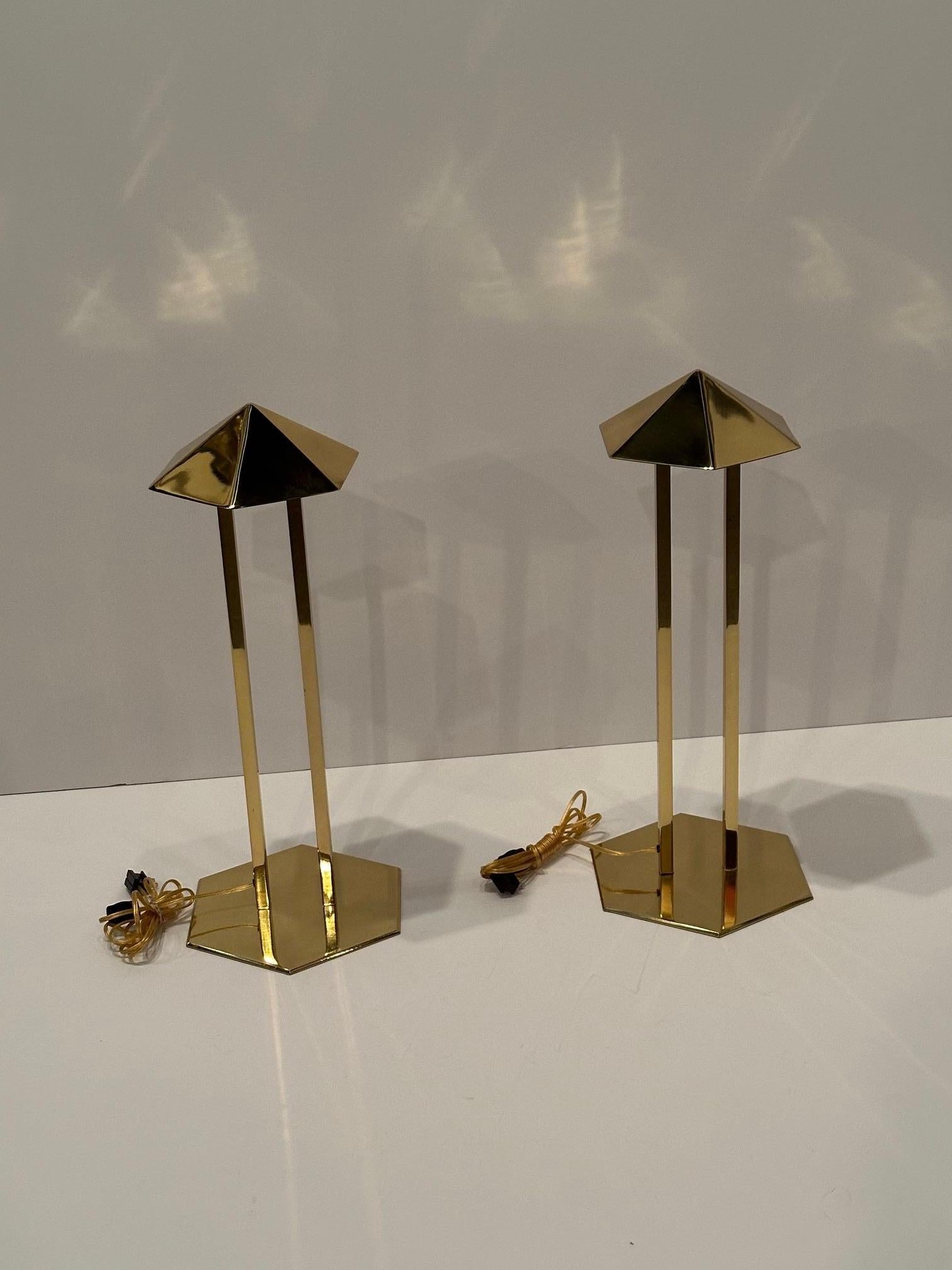 Paire de lampes de bureau en laiton de Robert Sonneman pour George Kovacs Bon état - En vente à Hopewell, NJ